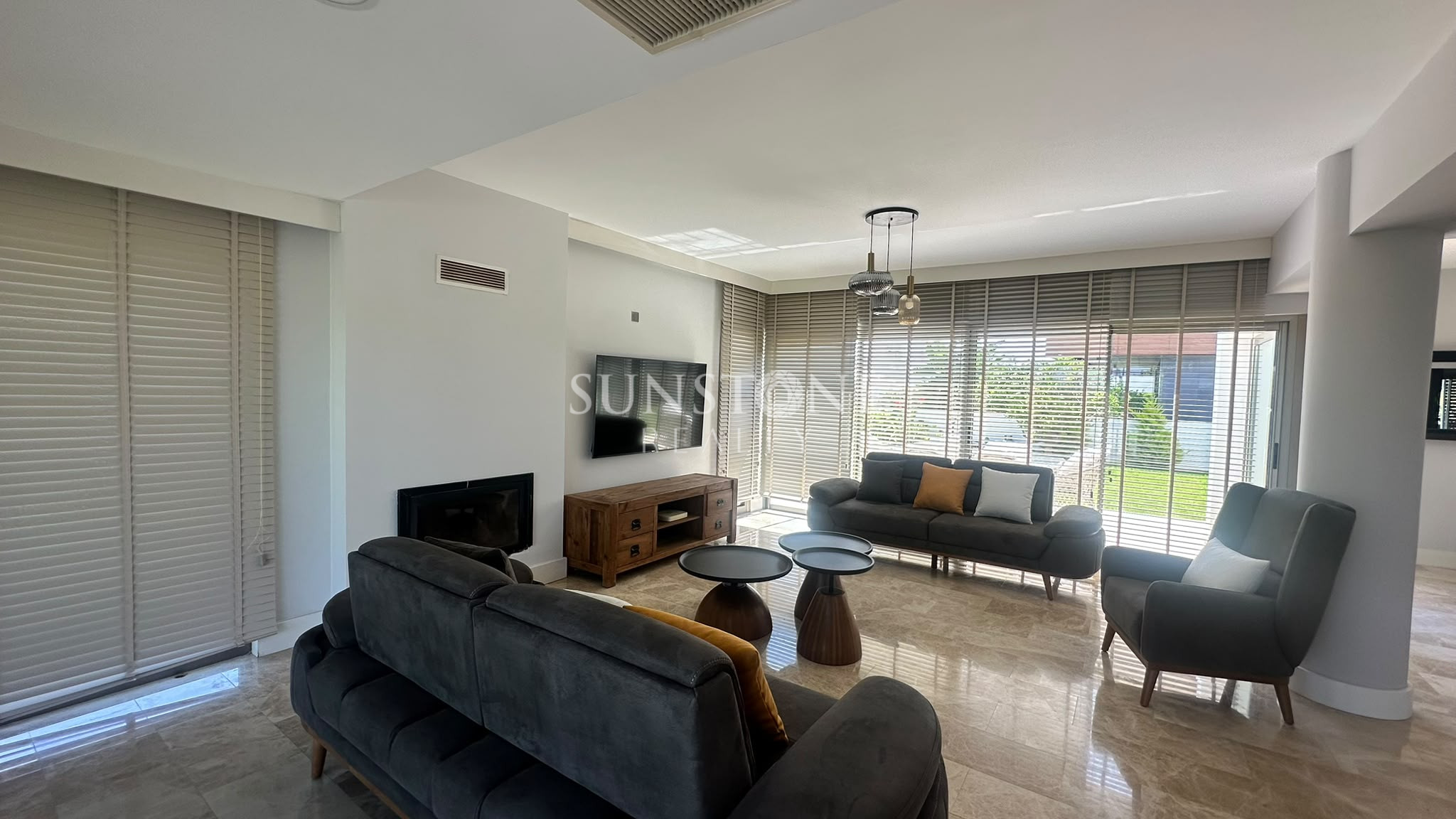 Kıbrıs Girne Çatalköy'de Denize 200 Metre Mesafede Ö zel Hvuzlu Full Eşyalı Lüks Kiralık 3+1 Villa 6