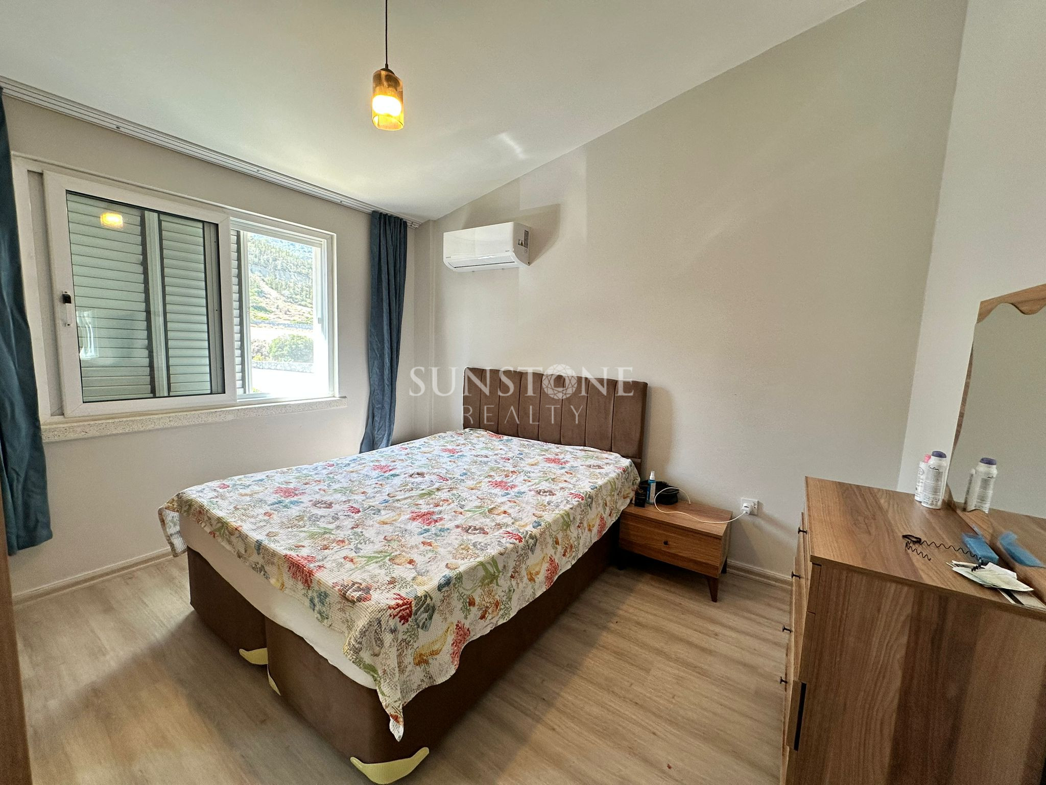 Kıbrıs Girne Çatalköy'de Ortak Havuzlu Site İçerisinde Satılık  Full Eşyalı İkiz Villa  8
