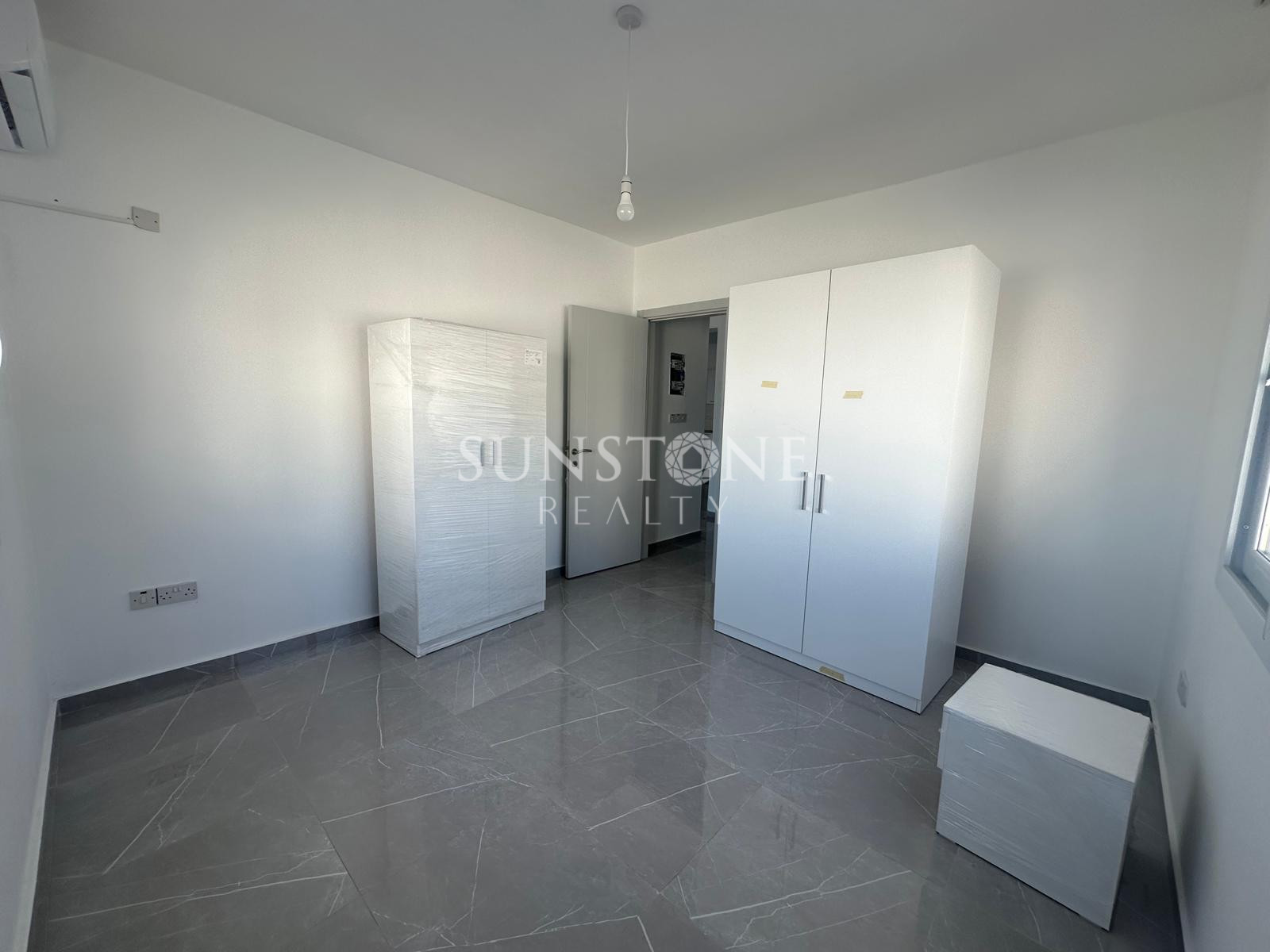 Kıbrıs Girne Edremit'te Modern Sıfır Eşyalı Kiralık 2+1 Daireler 4