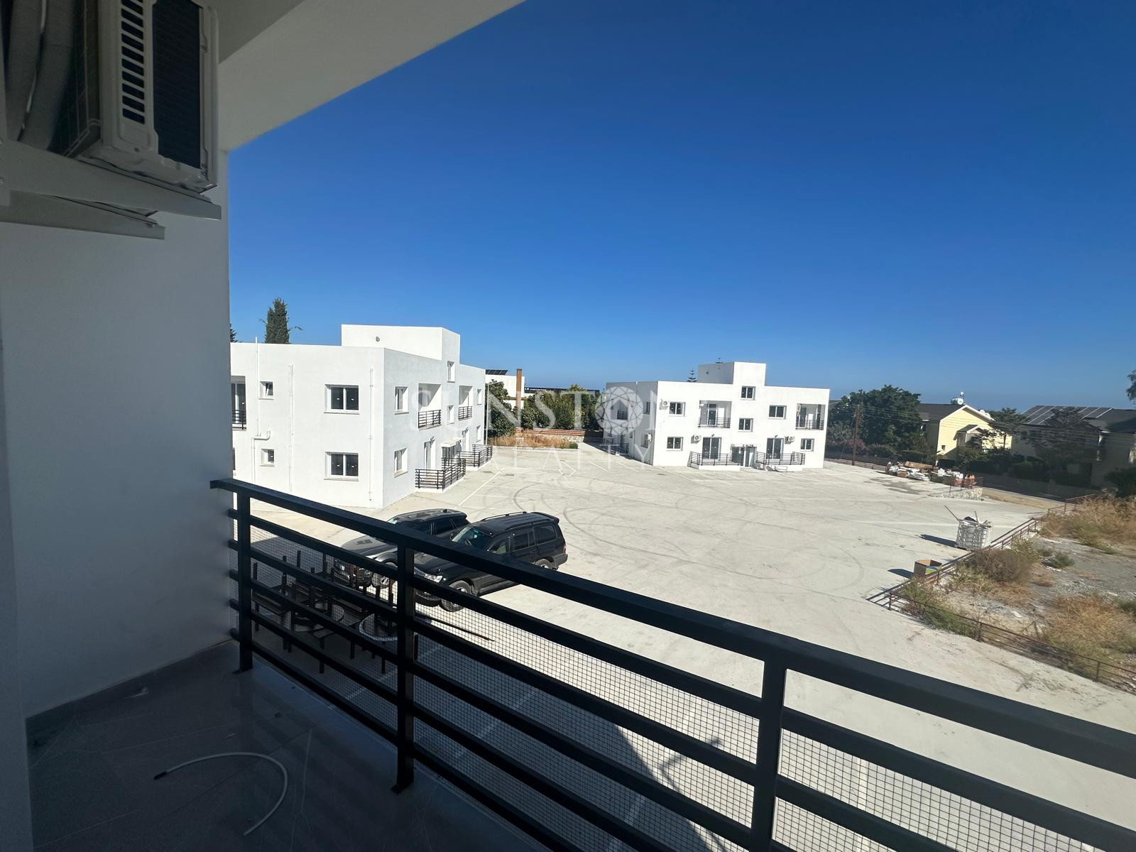 Kıbrıs Girne Edremit'te Modern Sıfır Eşyalı Kiralık 2+1 Daireler 7