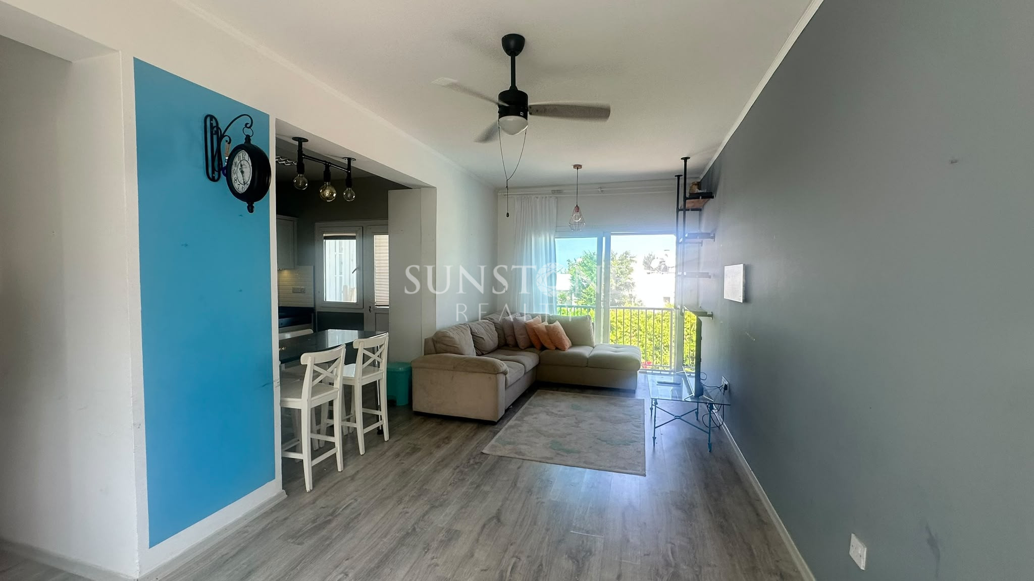 Kıbrıs Girne Edremit'te Ortak Havuzlu Site İçerisinde Full Eşyalı Kiralık 2+1 Daire 4