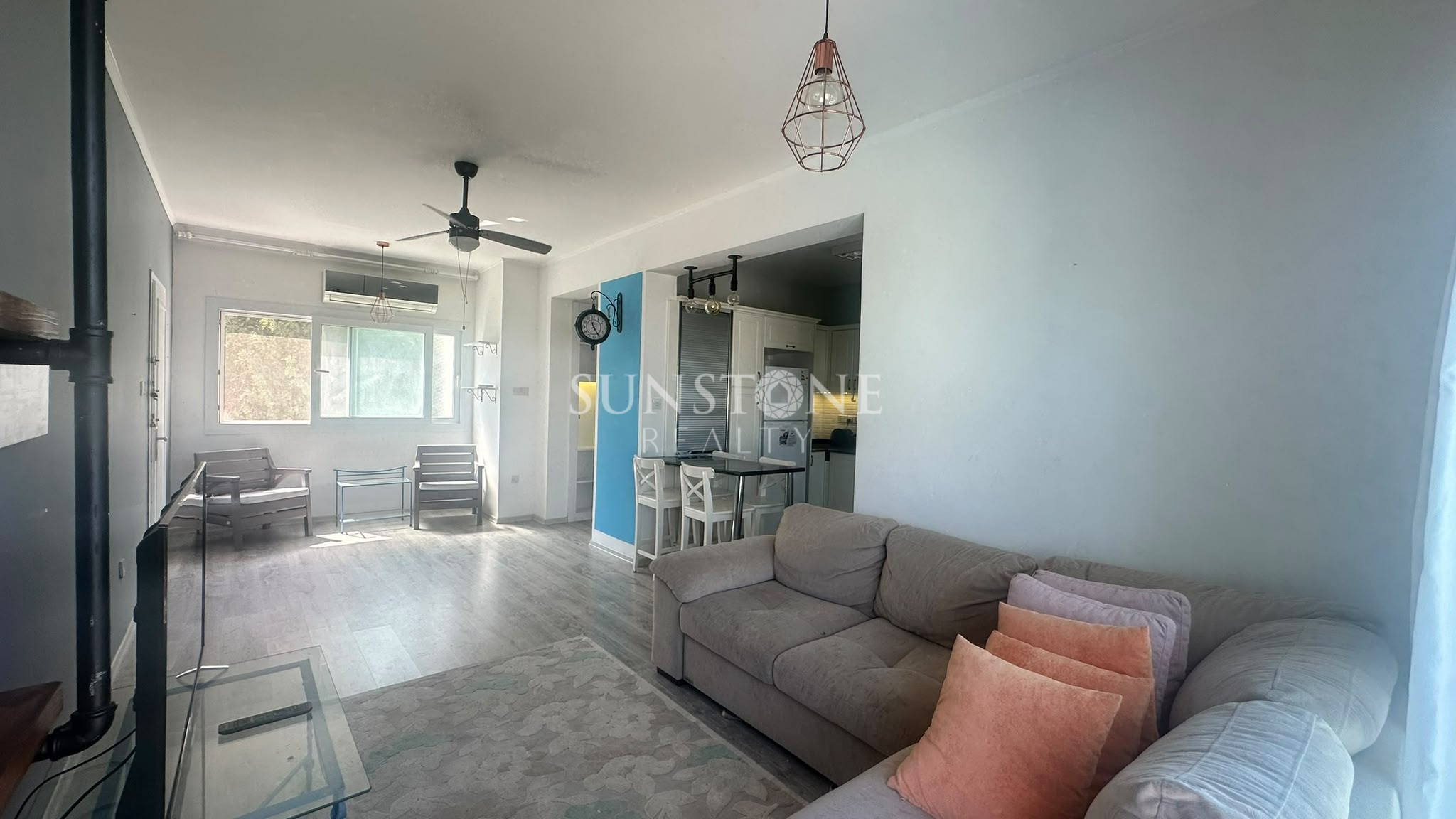 Kıbrıs Girne Edremit'te Ortak Havuzlu Site İçerisinde Full Eşyalı Kiralık 2+1 Daire 5