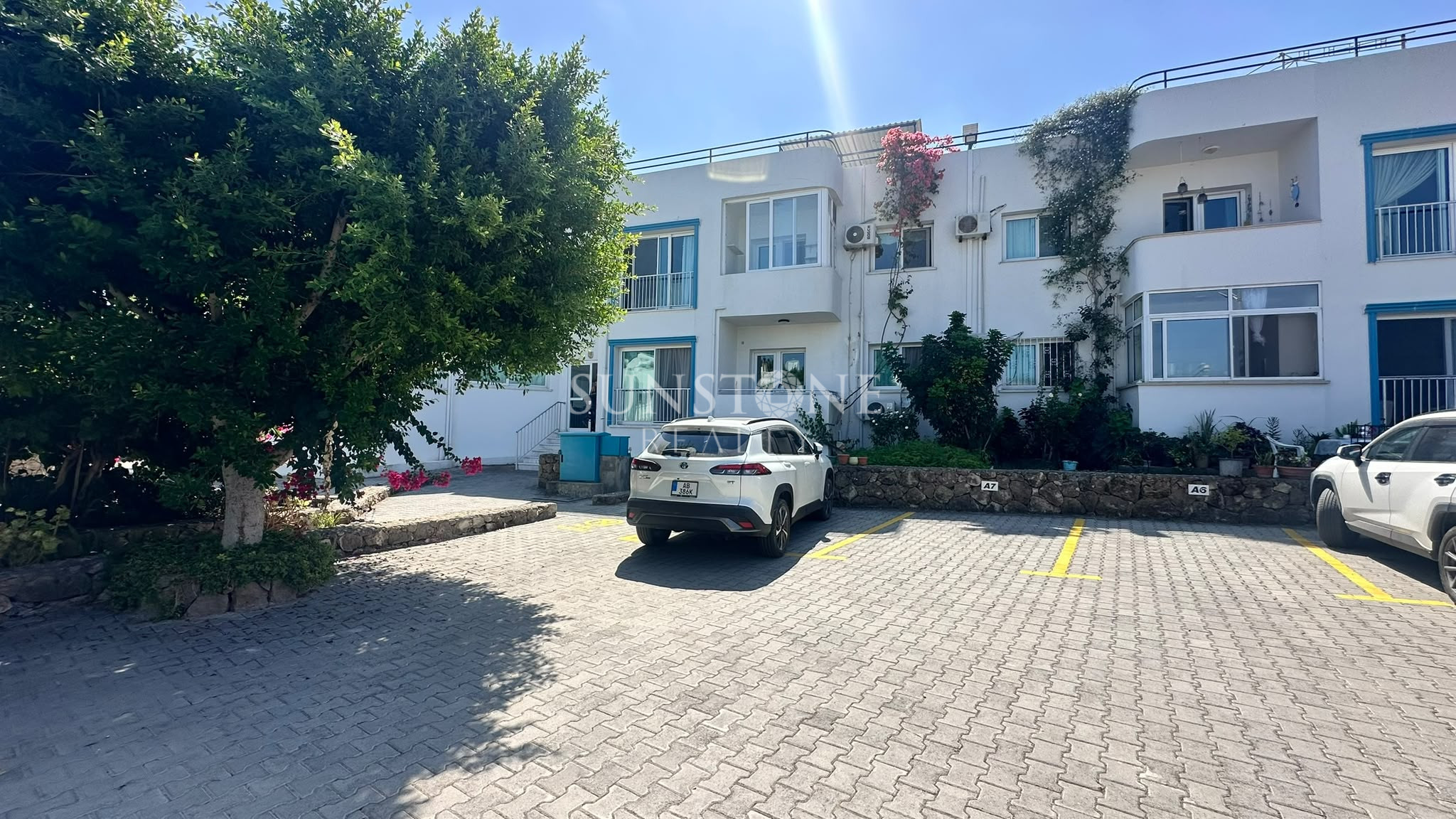 Kıbrıs Girne Edremit'te Ortak Havuzlu Site İçerisinde Full Eşyalı Kiralık 2+1 Daire 13