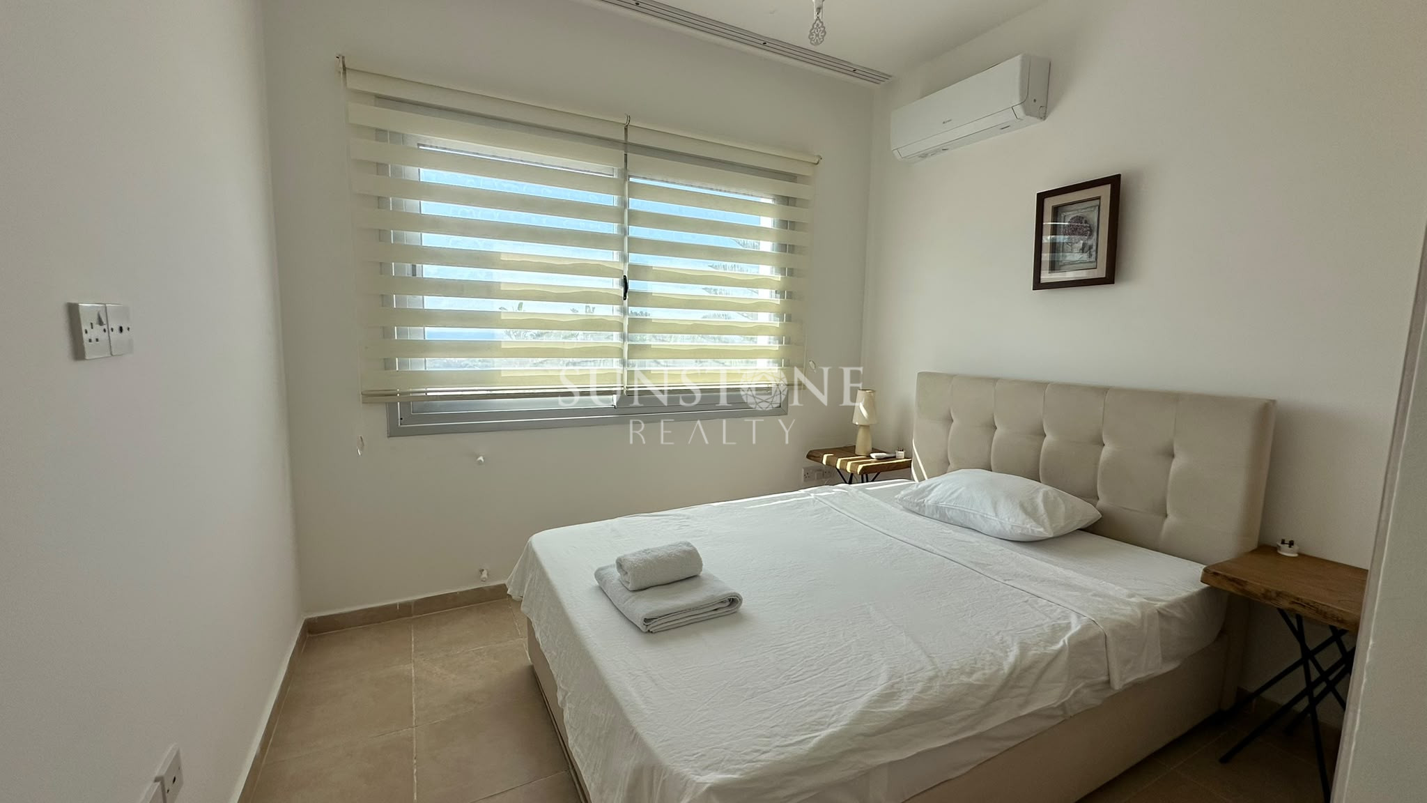 Kıbrıs Girne Edremit'te Özel Yüzme Havuzlu Full Eşyalı Kiralık 3+1 Villa 14