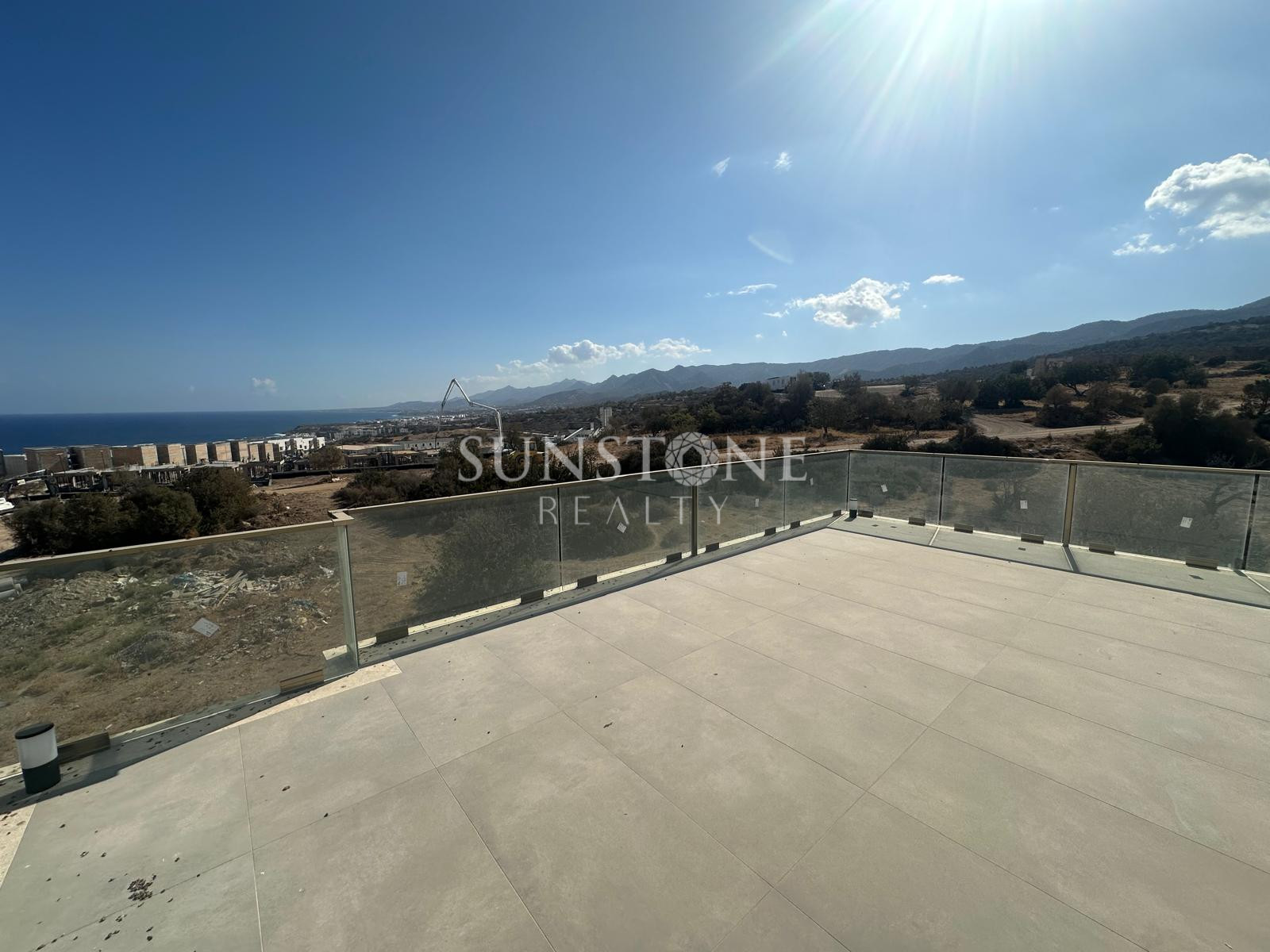 Kıbrıs Girne Esentepe Bölgesinde Satılık 4+1 Villalar 9