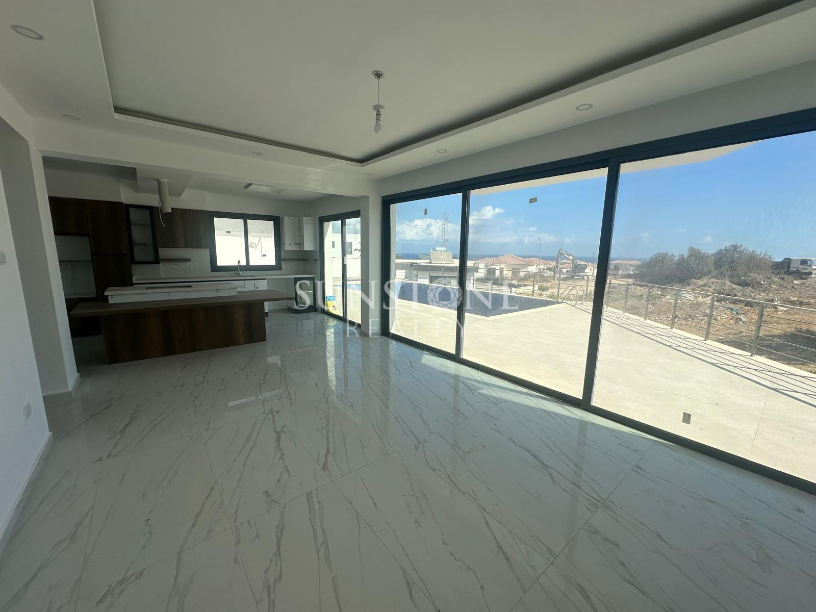 Kıbrıs Girne Esentepe Bölgesinde Satılık 4+1 Villalar 3