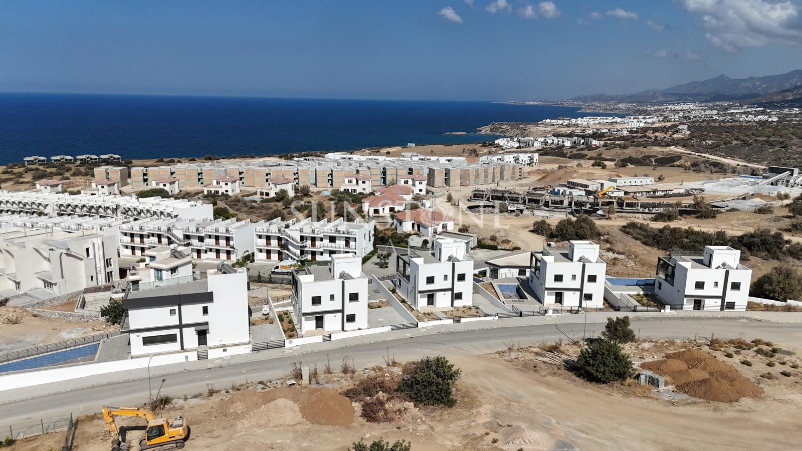 Kıbrıs Girne Esentepe Bölgesinde Satılık 4+1 Villalar 2