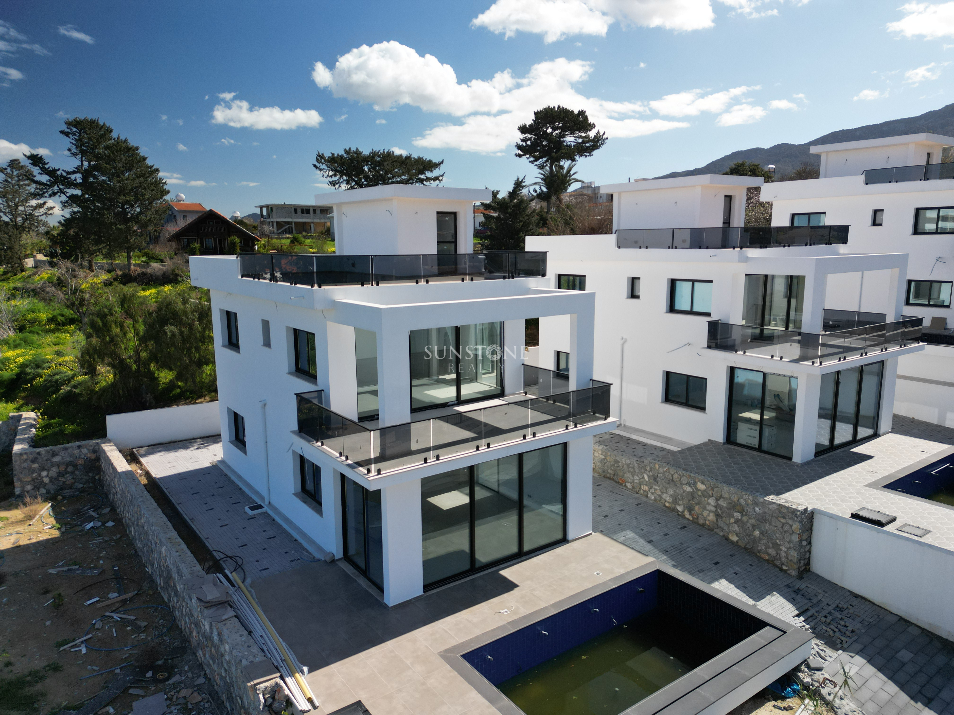 Kıbrıs Girne Esentepe’de Fırsat Fiyatlı Satılık Villa 4