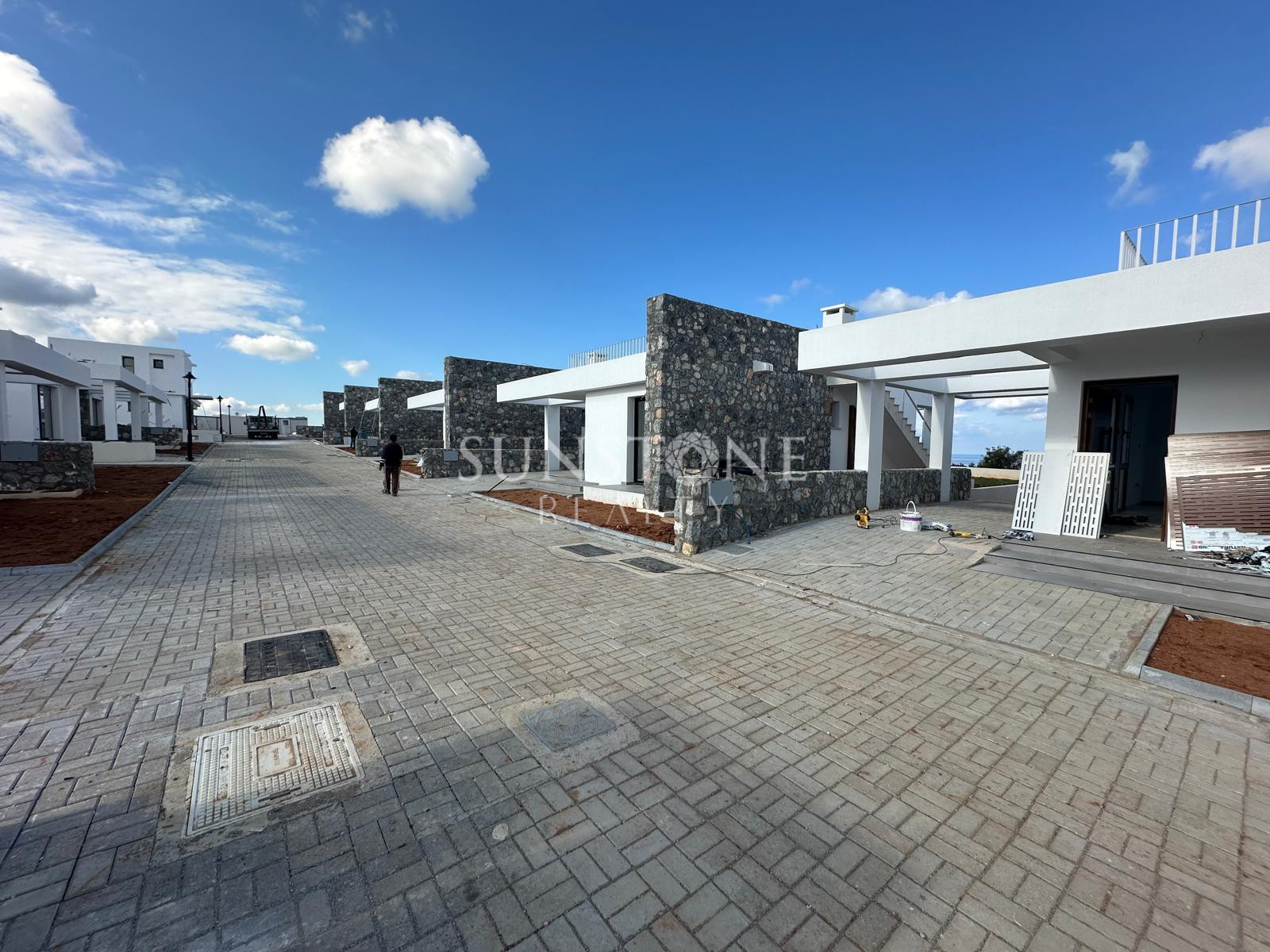 Yeni Erenköy Iskele: Turnkey New Project For A Summer-Ready Life! 2+1 Villa 2