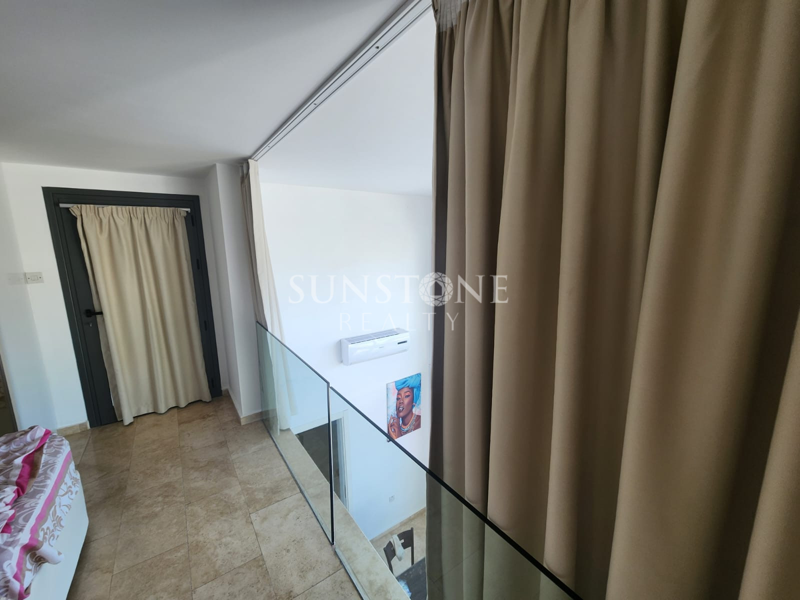 Kıbrıs Girne Karaoğlanoğlu Bölgesinde Denize 400 Metre Mesafede Kiralık 3+1 Daire. 11