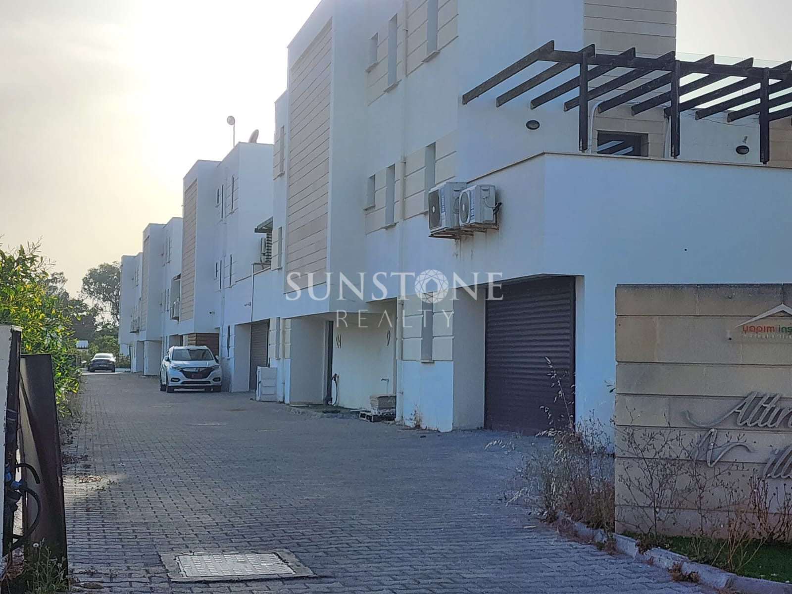 Kıbrıs Girne Karaoğlanoğlu Bölgesinde Denize 400 Metre Mesafede Kiralık 3+1 Daire. 20