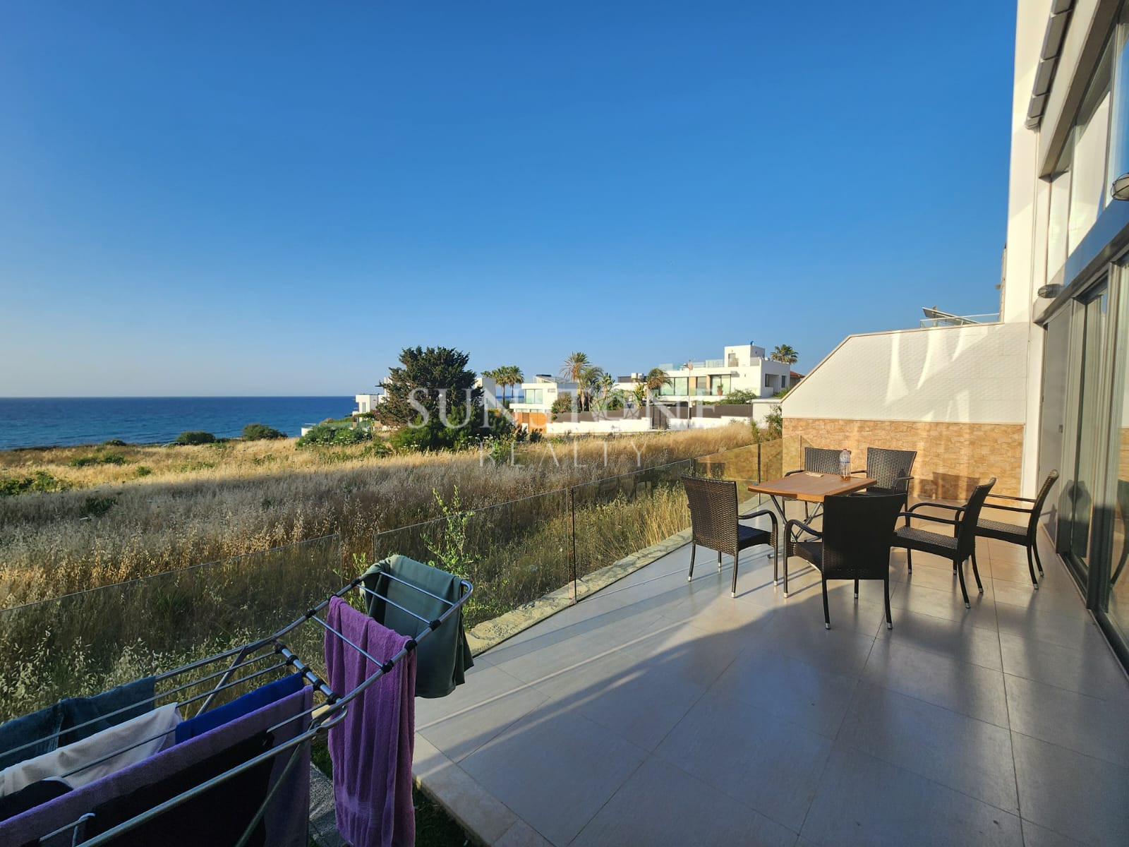 Kıbrıs Girne Karaoğlanoğlu Bölgesinde Denize 400 Metre Mesafede Kiralık 3+1 Daire. 2