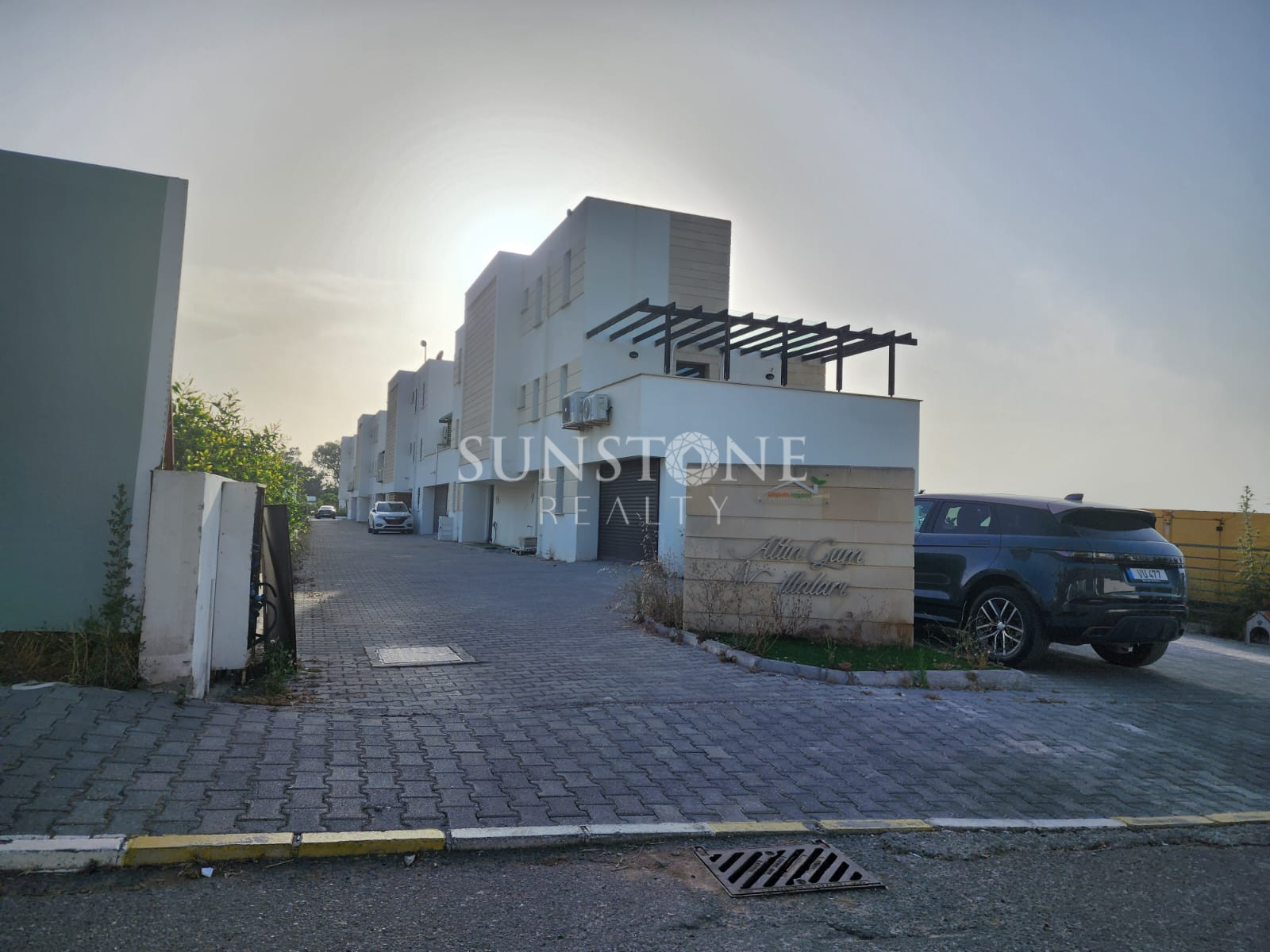 Kıbrıs Girne Karaoğlanoğlu Bölgesinde Denize 400 Metre Mesafede Kiralık 3+1 Daire. 16