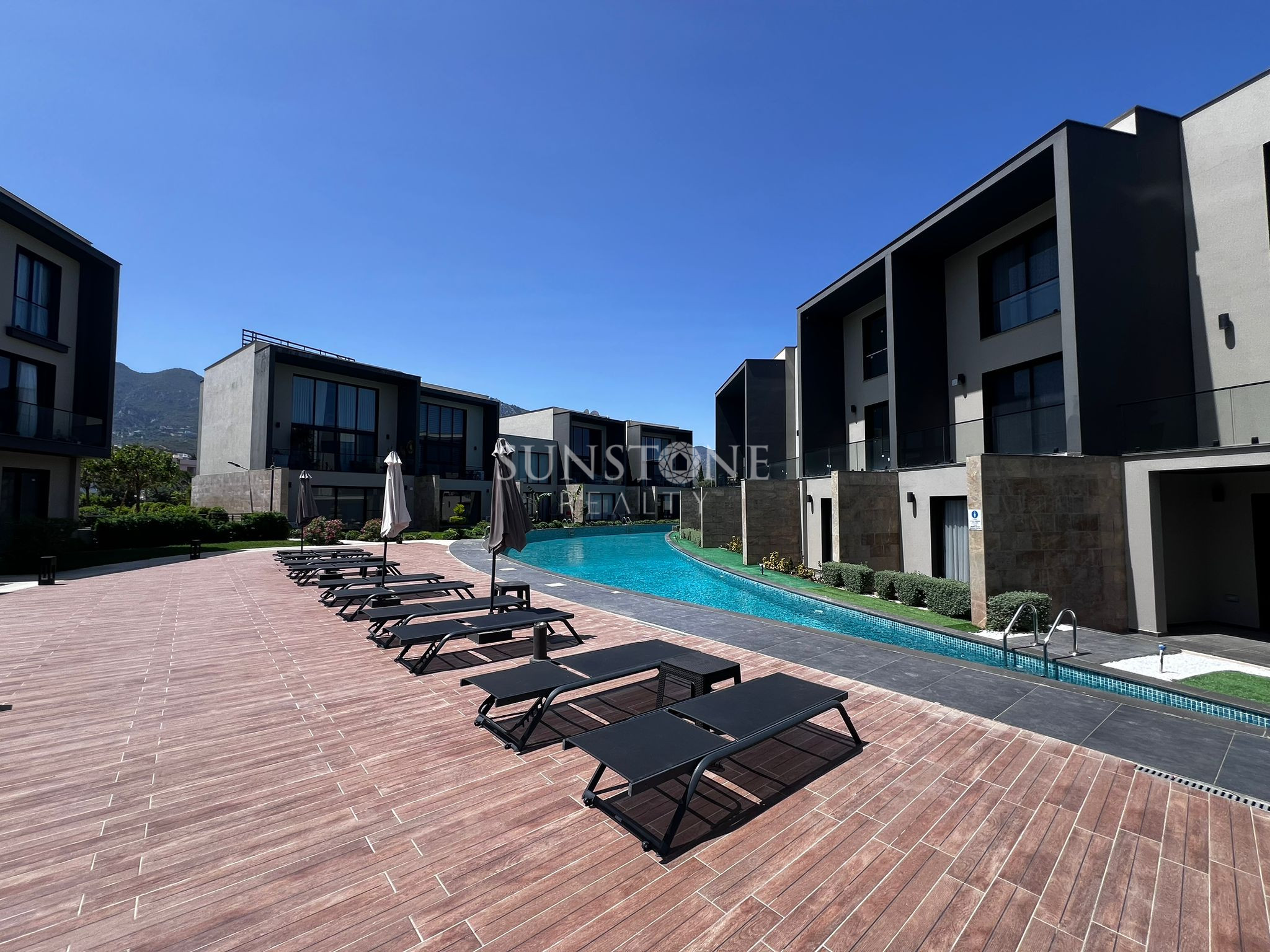 In Cyprus - Kyrenia - Karaoğlanoğlu, within a complex with a pool, fully furnished, for rent 3+1 loft apartment in the hotel area 13