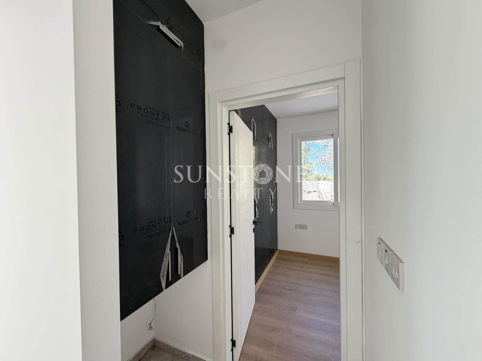 Kıbrıs Girne Lapta Bölgesi'nde Satılık 2+1 Daire 2