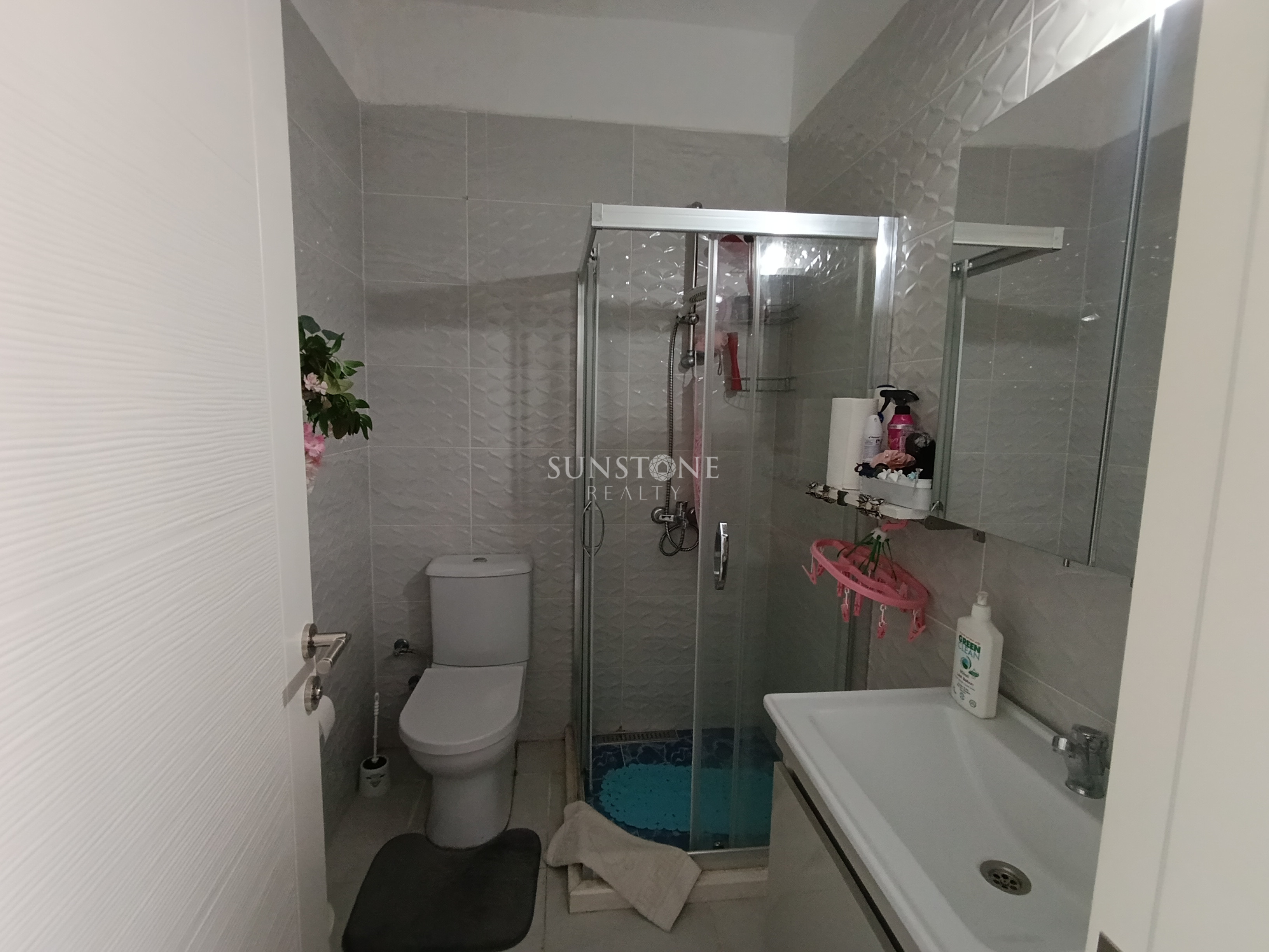 Kıbrıs Girne Merkez'de Satılık Türk Tapulu, Deniz Manzaralı 3+1 Daire 15