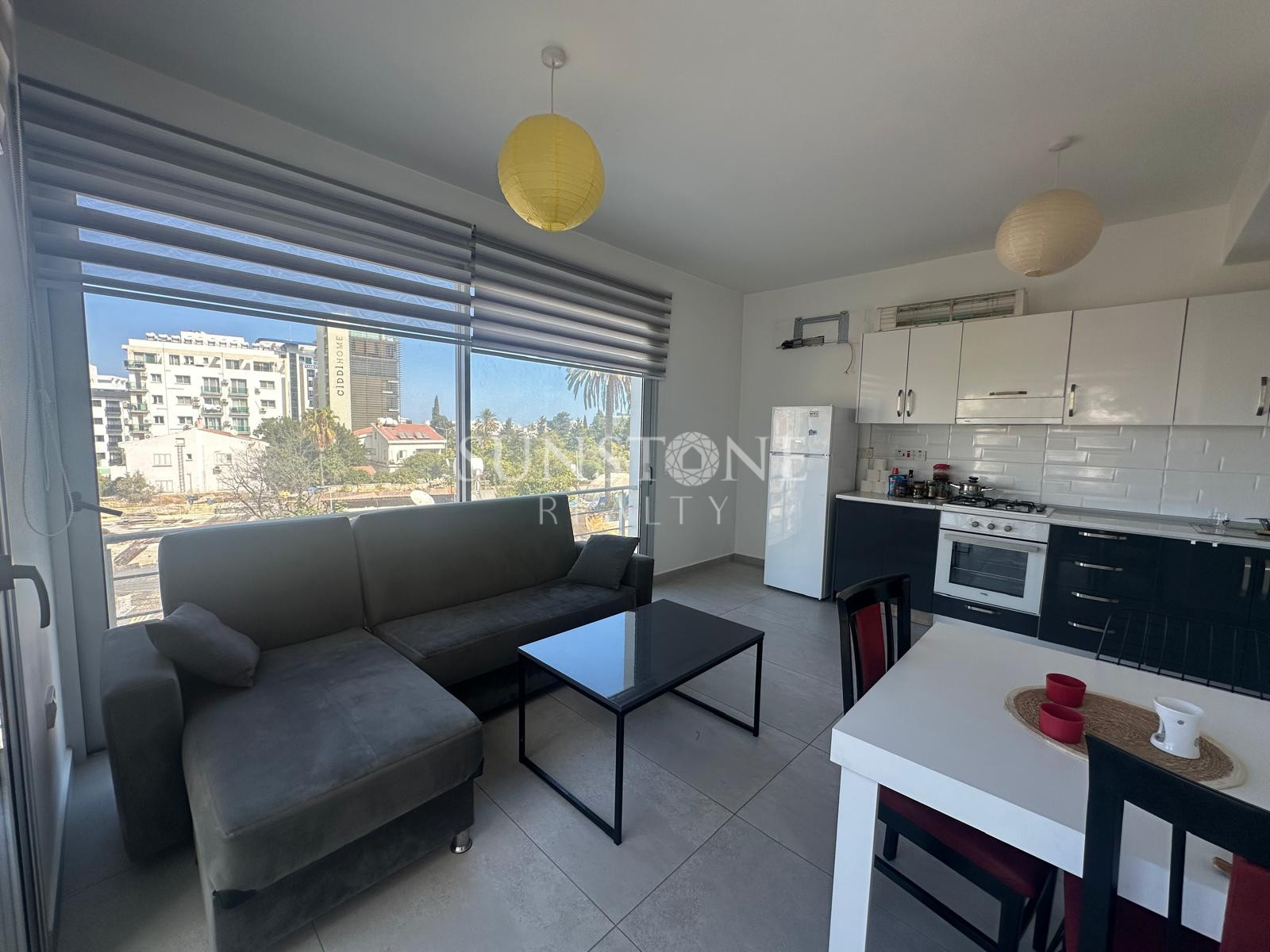 Kıbrıs Girne Merkez'de Full  Eşyalı Kiralık 1+1 Daire  2