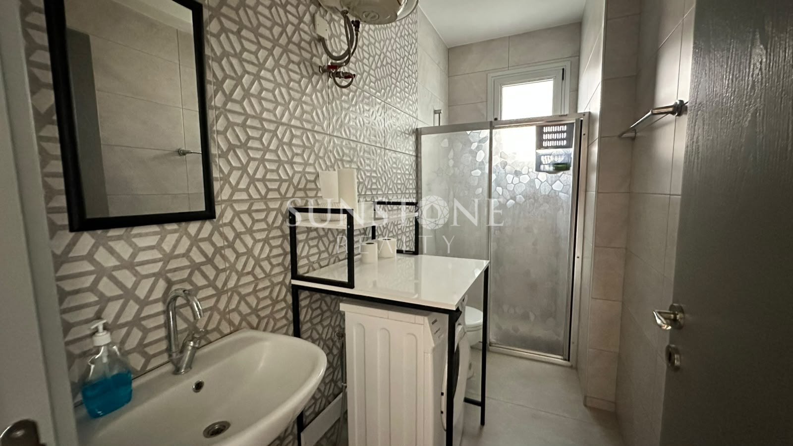 Kıbrıs Girne Merkez'de Full Eşyalı Kiralık 1+1 Daire  7