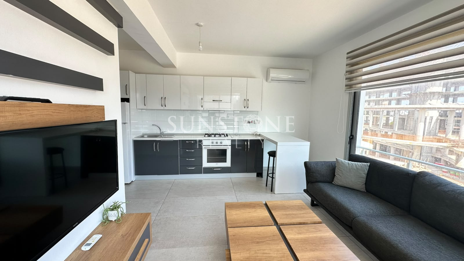 Kıbrıs Girne Merkez'de Full Eşyalı Kiralık 1+1 Daire  2