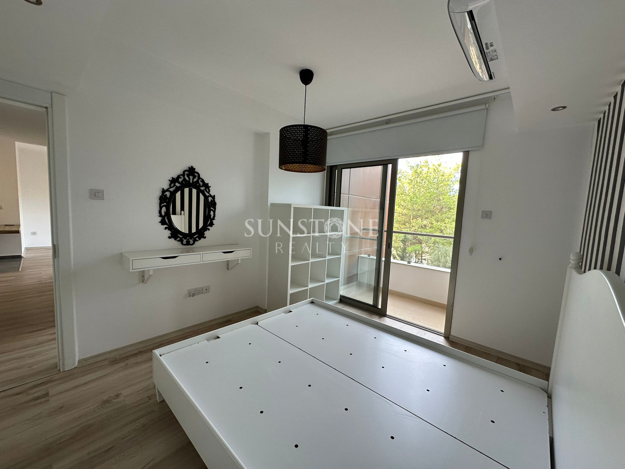 Kıbrıs Girne Merkez'de Jeneratör'lü ve Güvenlikli site içerisinde Satılık 2+1 Daire 9