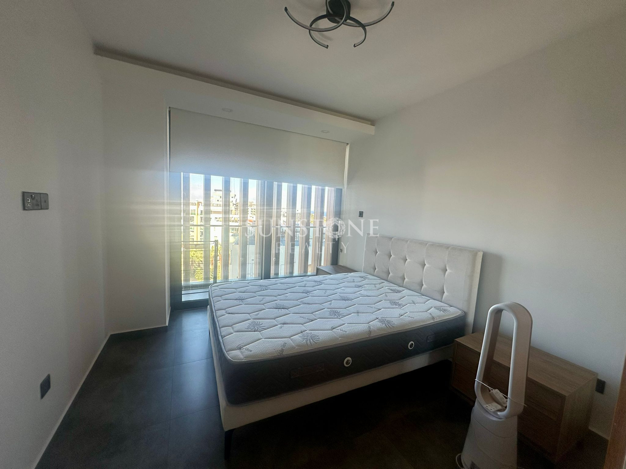 Kıbrıs Girne Merkez'de Modern Residans 'ta Full  Eşyalı Kiralık  2+1 14