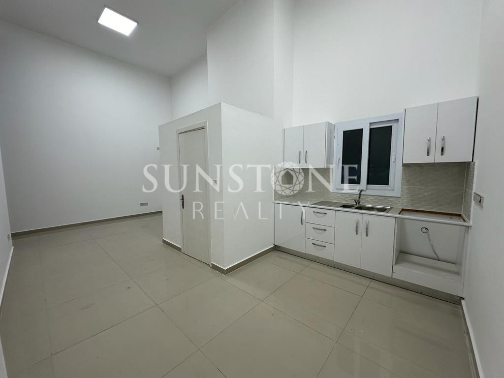  Spacious Duplex Shop for Sale in a Prime Location in Girne City Center, Cyprus 10