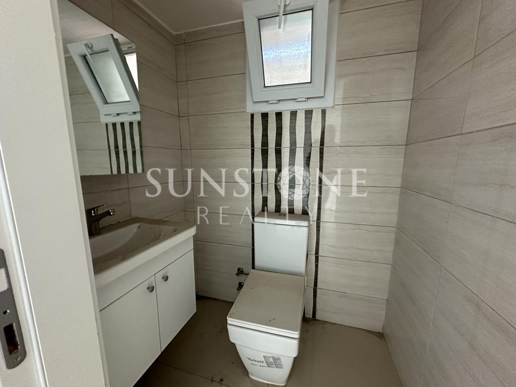  Spacious Duplex Shop for Sale in a Prime Location in Girne City Center, Cyprus 11