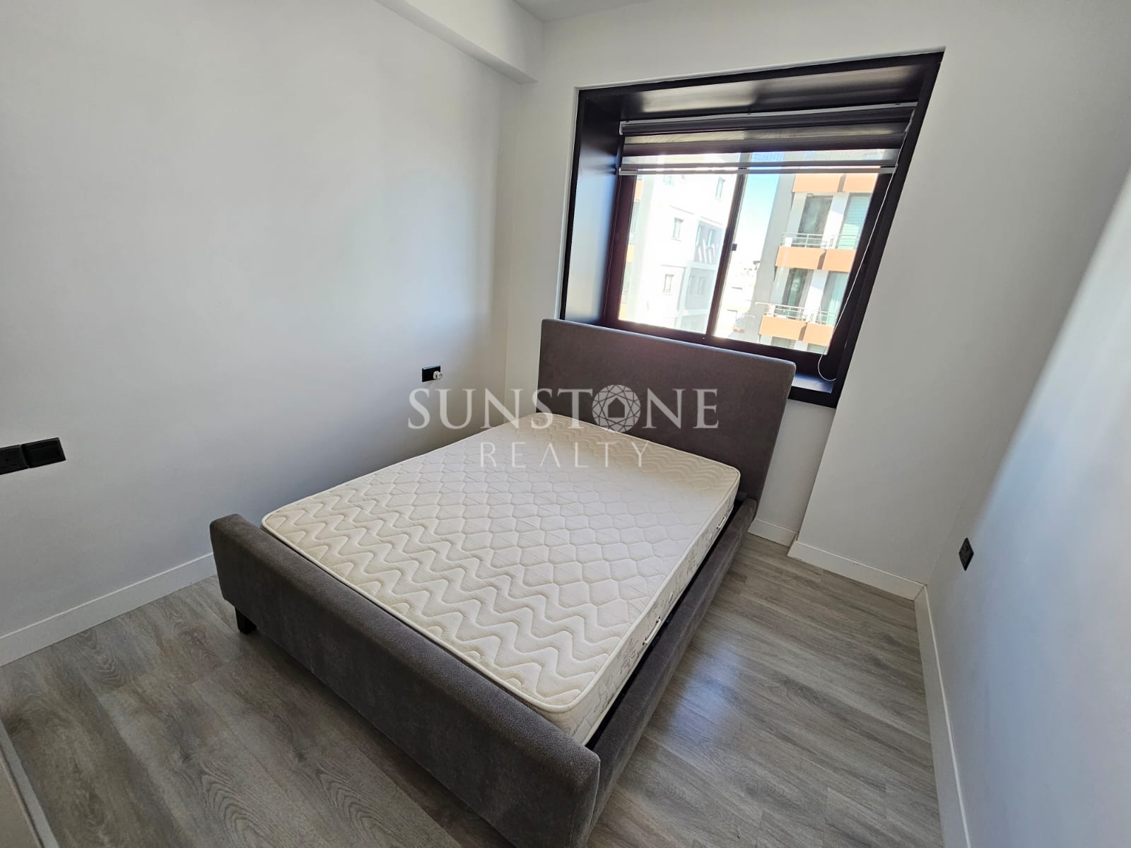 Kıbrıs Girne Merkez'de Satılık 2+1 Deniz Manzaralı Daire  16