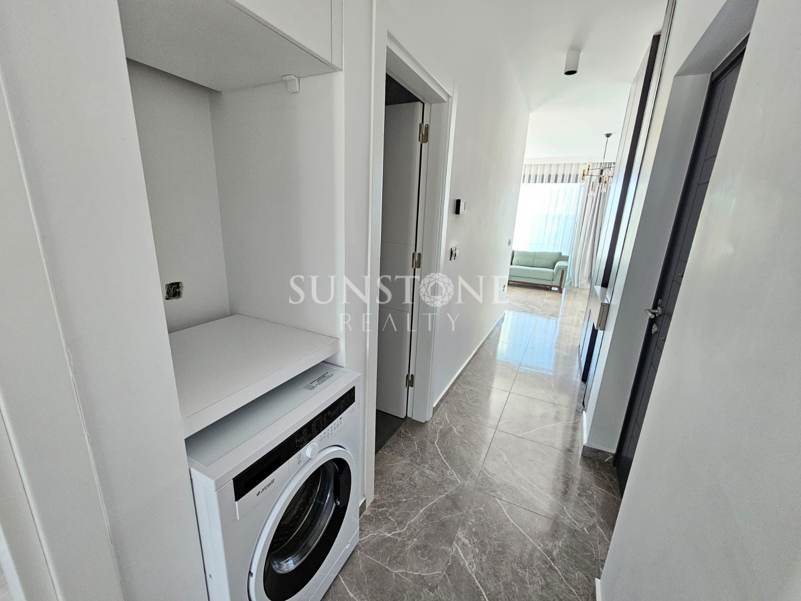 Kıbrıs Girne Merkez'de Satılık 2+1 Deniz Manzaralı Daire  18