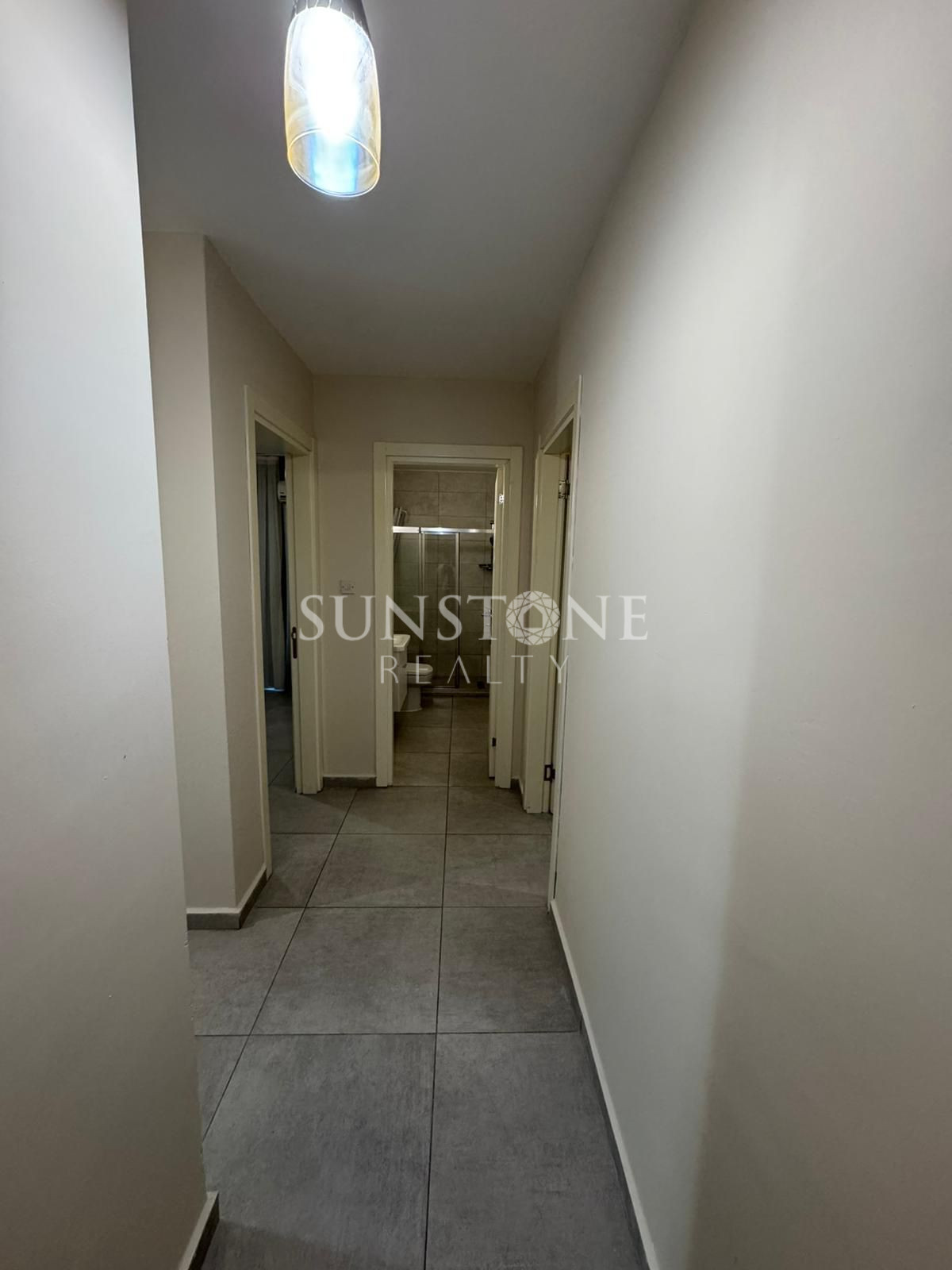 Kıbrıs Girne Merkez'de Satılık 2+1 Full Eşyalı Daire. 8