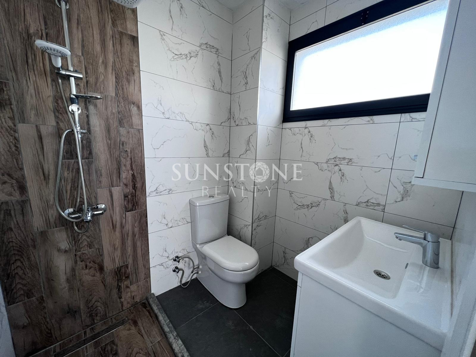 Luxury Fully Furnished Modern Loft Apartment in Girne City Center, Cyprus 11