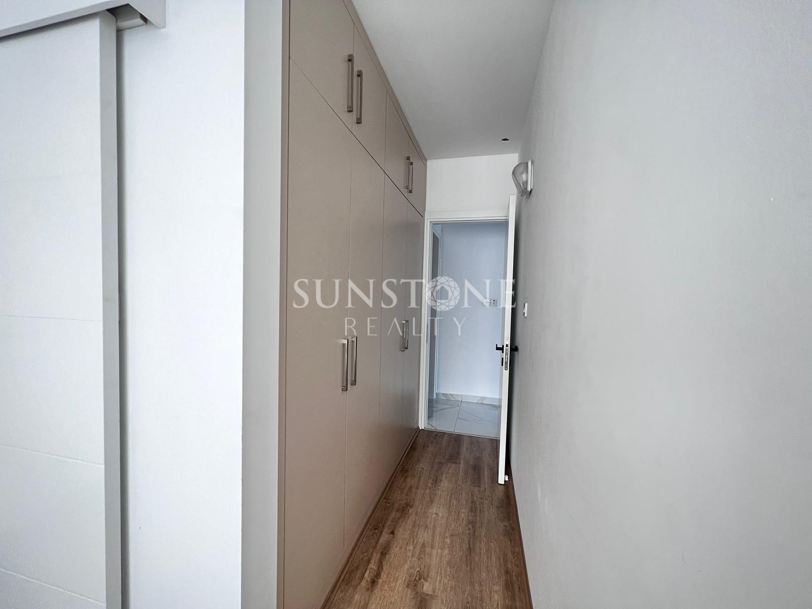 Luxury Fully Furnished Modern Loft Apartment in Girne City Center, Cyprus 9
