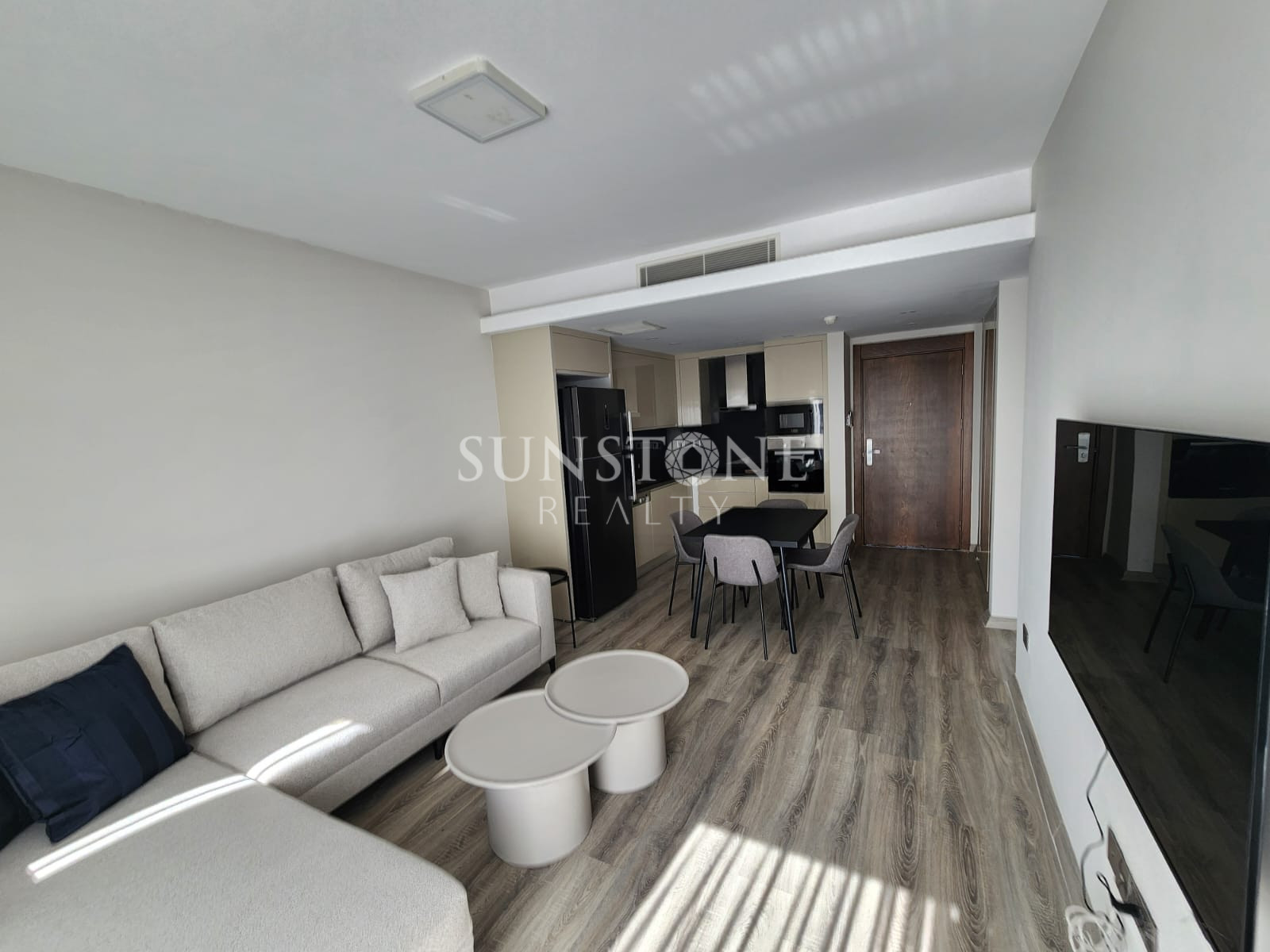 Kıbrıs Girne Merkezde Satılık Türk Koçanlı 2+1 Lüks Daire. 14