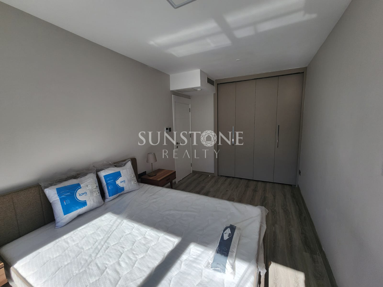 Kıbrıs Girne Merkezde Satılık Türk Koçanlı 2+1 Lüks Daire. 19