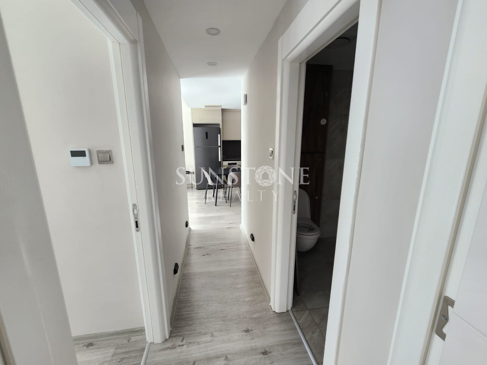 Kıbrıs Girne Merkezde Satılık Türk Koçanlı 2+1 Lüks Daire. 12