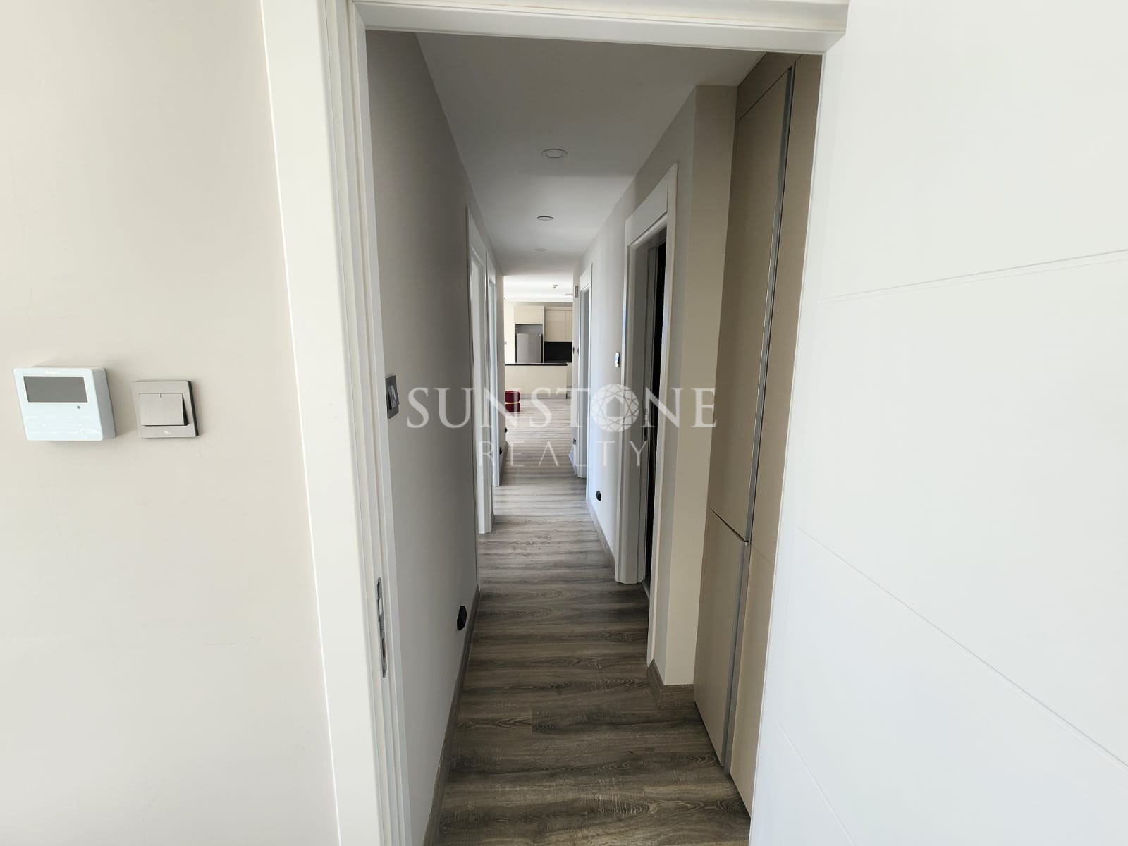 Kıbrıs Girne Merkez'de Satılık Türk Kocanli 3+1 Lüks Daire 23