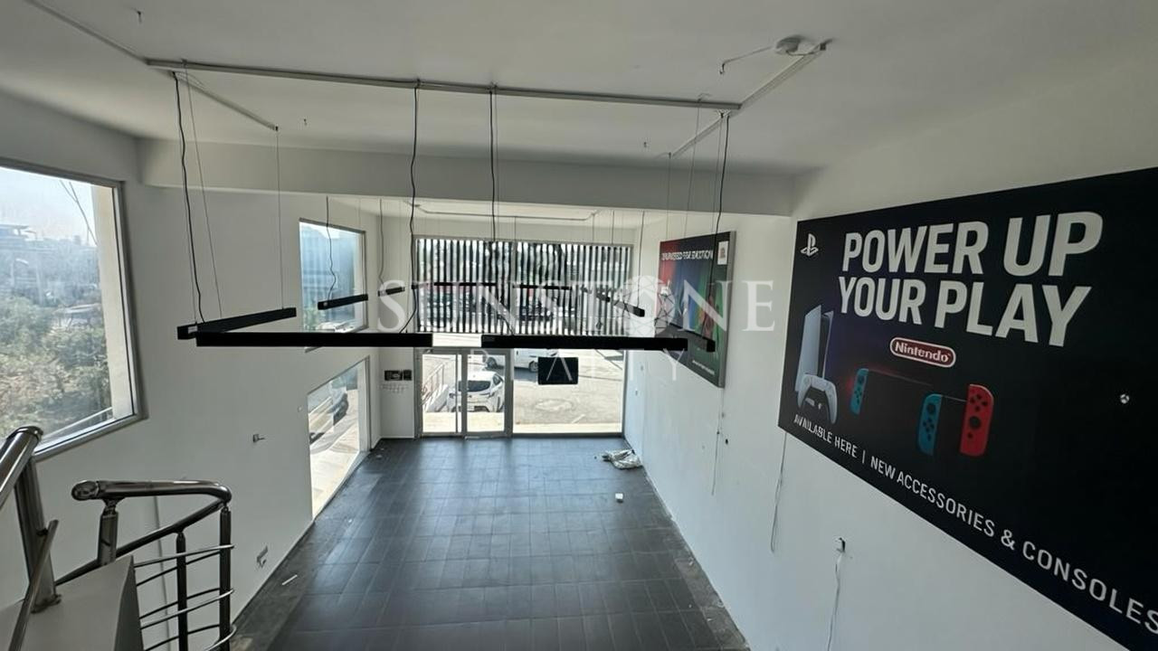 Kıbrıs Girne Merkez'de Yol Üzeri Kiralık  Dükkan  8
