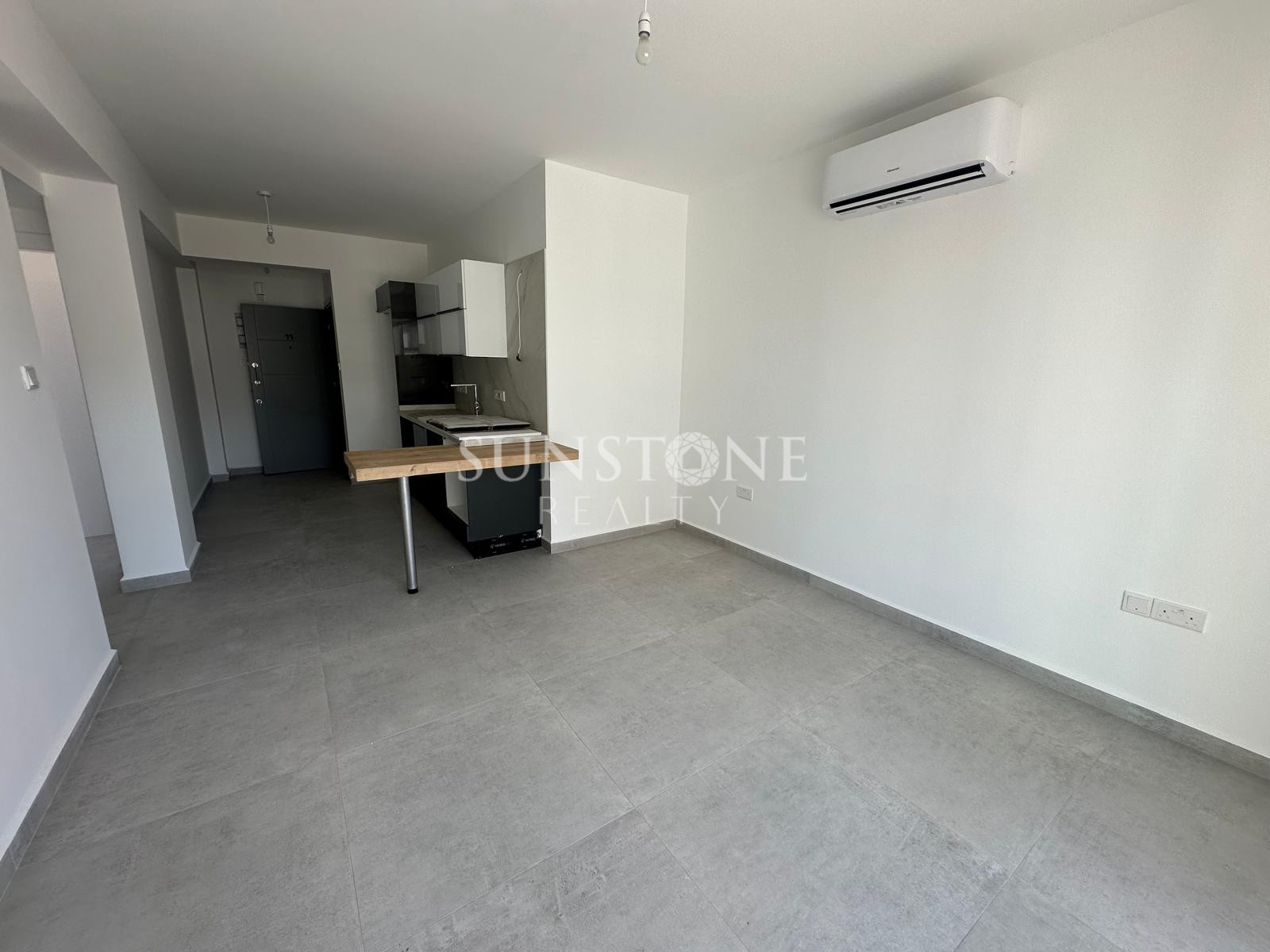 2+1 Apartments with High Rental Income and Turkish Title Deed for Sale in Central Girne, Cyprus 6