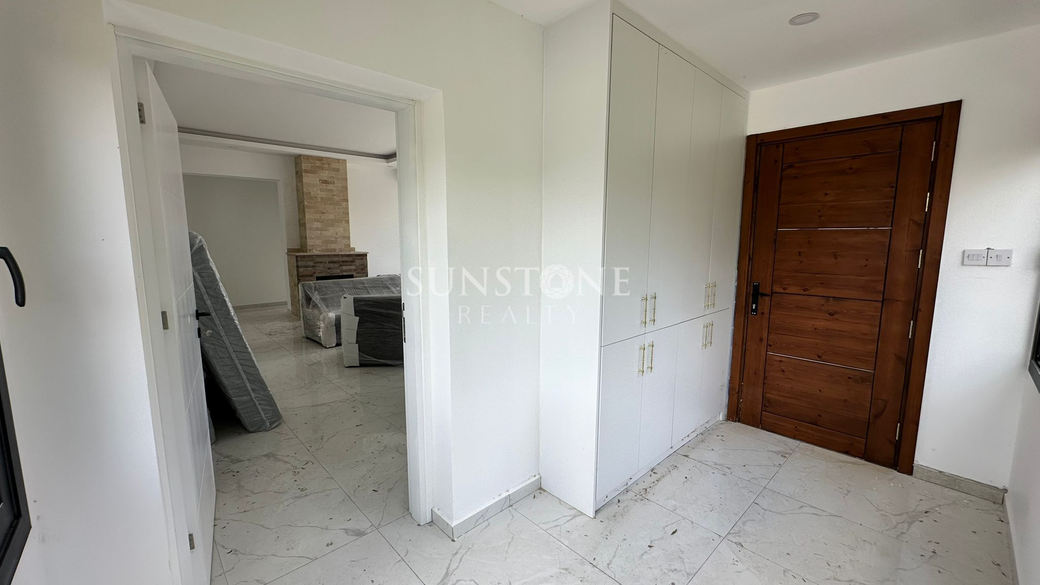 Kıbrıs Girne Ozanköy Bölgesinde Geniş Arazili Müstakil Havuzlı 4+1 Satılık Villa. 18