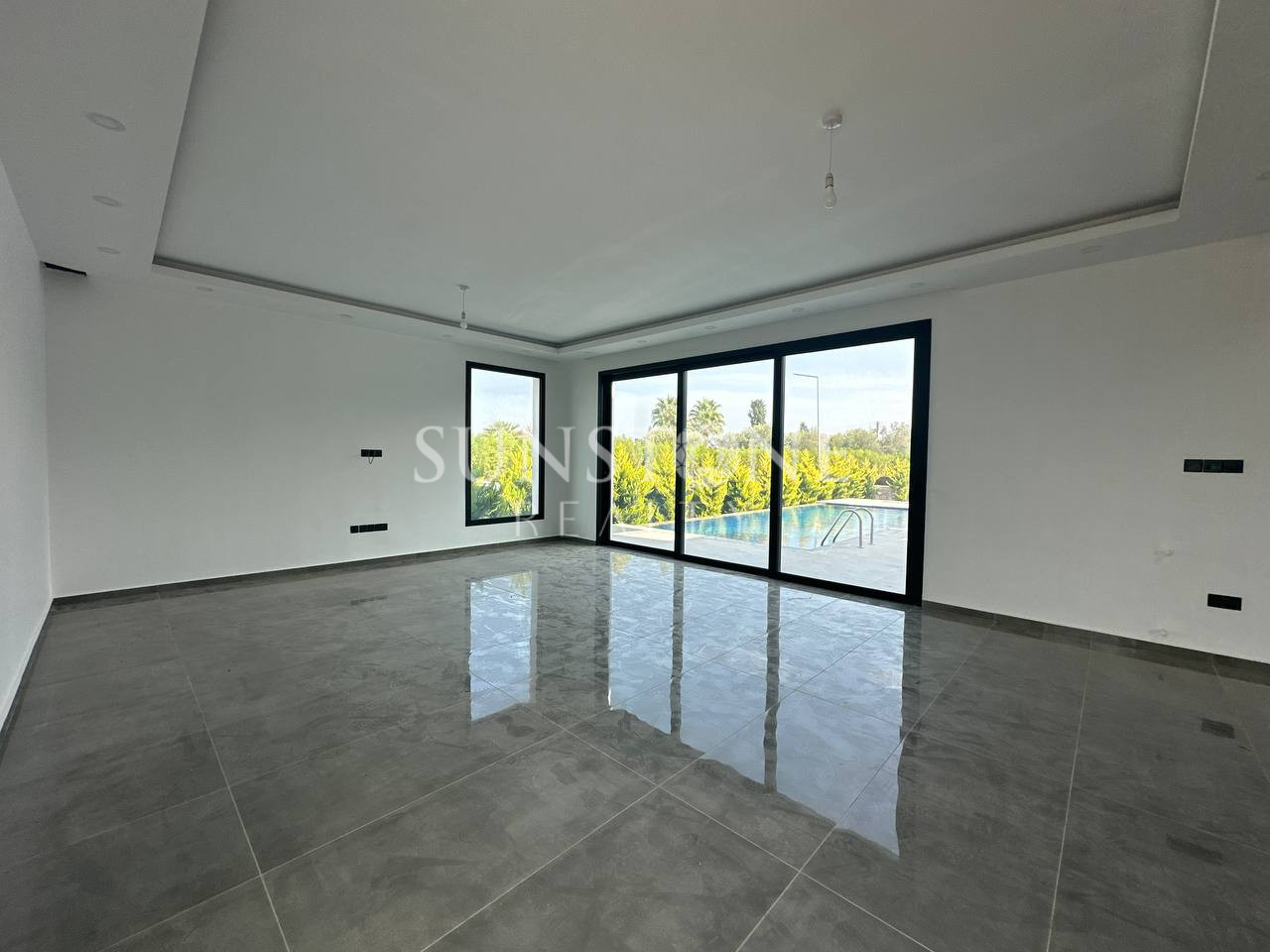 Kıbrıs Girne Ozanköy Bölgesinde Satılık 4+1 Modern Villa 7