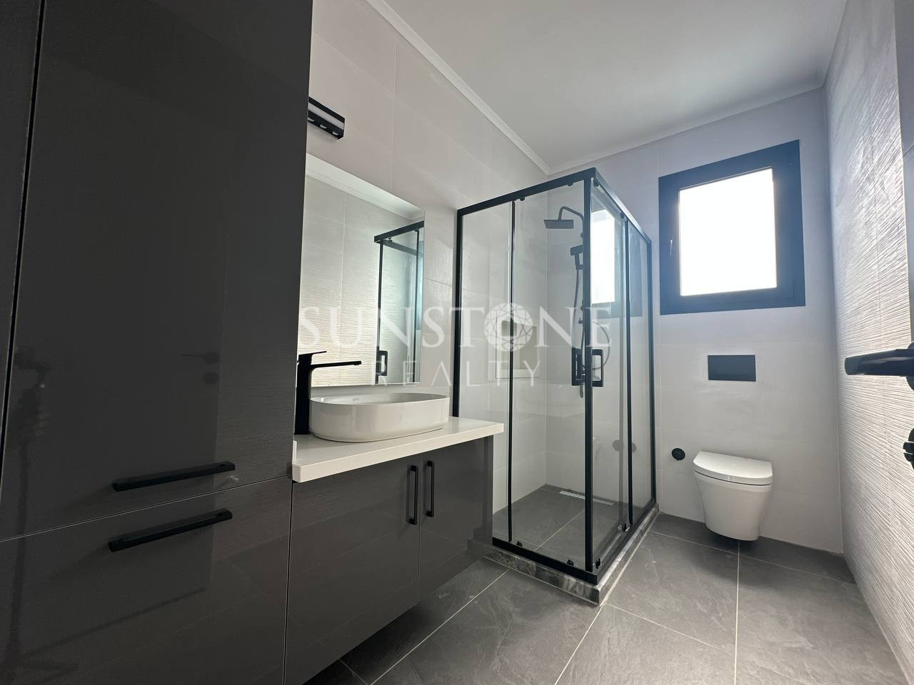 Kıbrıs Girne Ozanköy Bölgesinde Satılık 4+1 Modern Villa 22