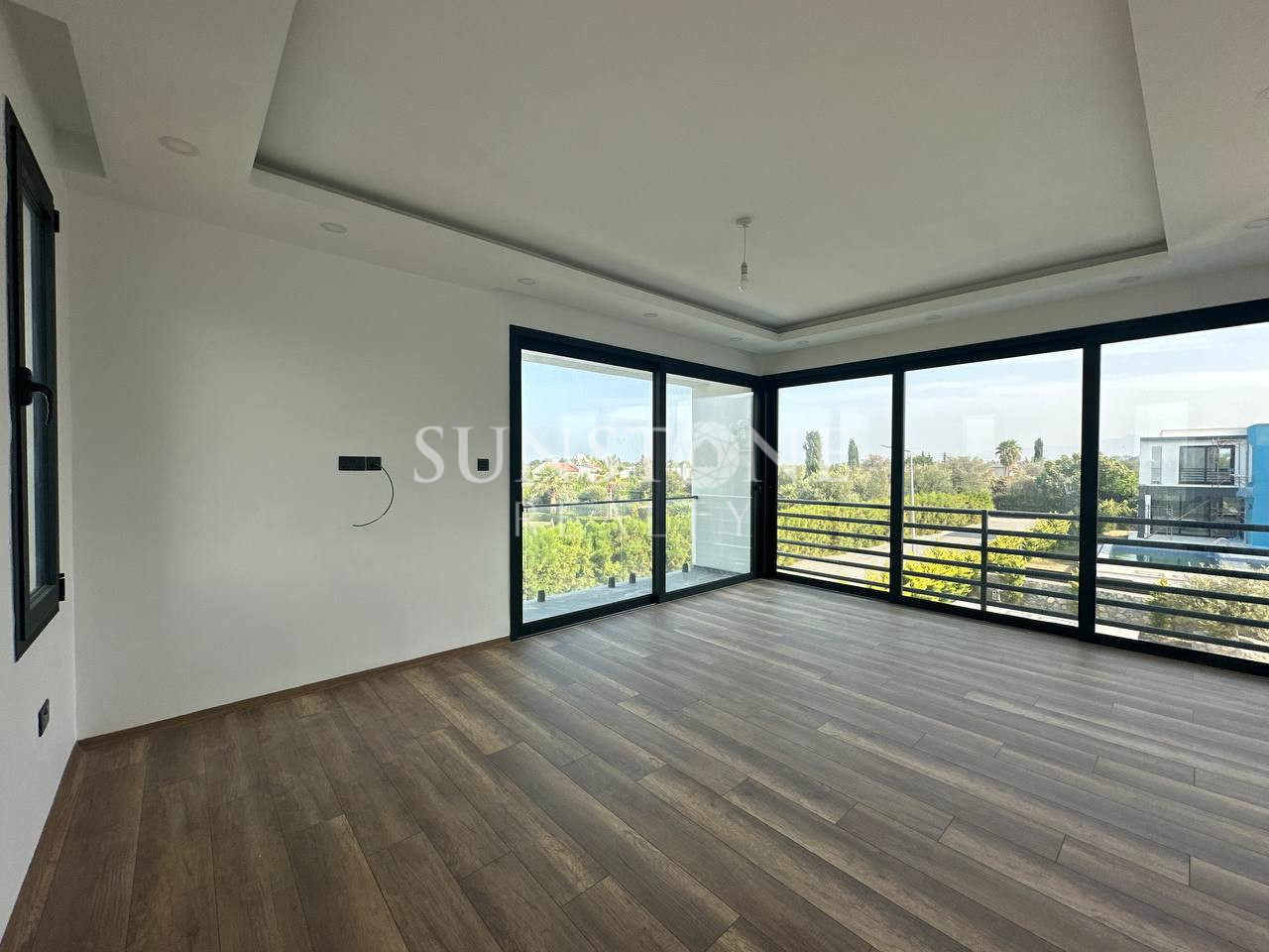 Kıbrıs Girne Ozanköy Bölgesinde Satılık 4+1 Modern Villa 14