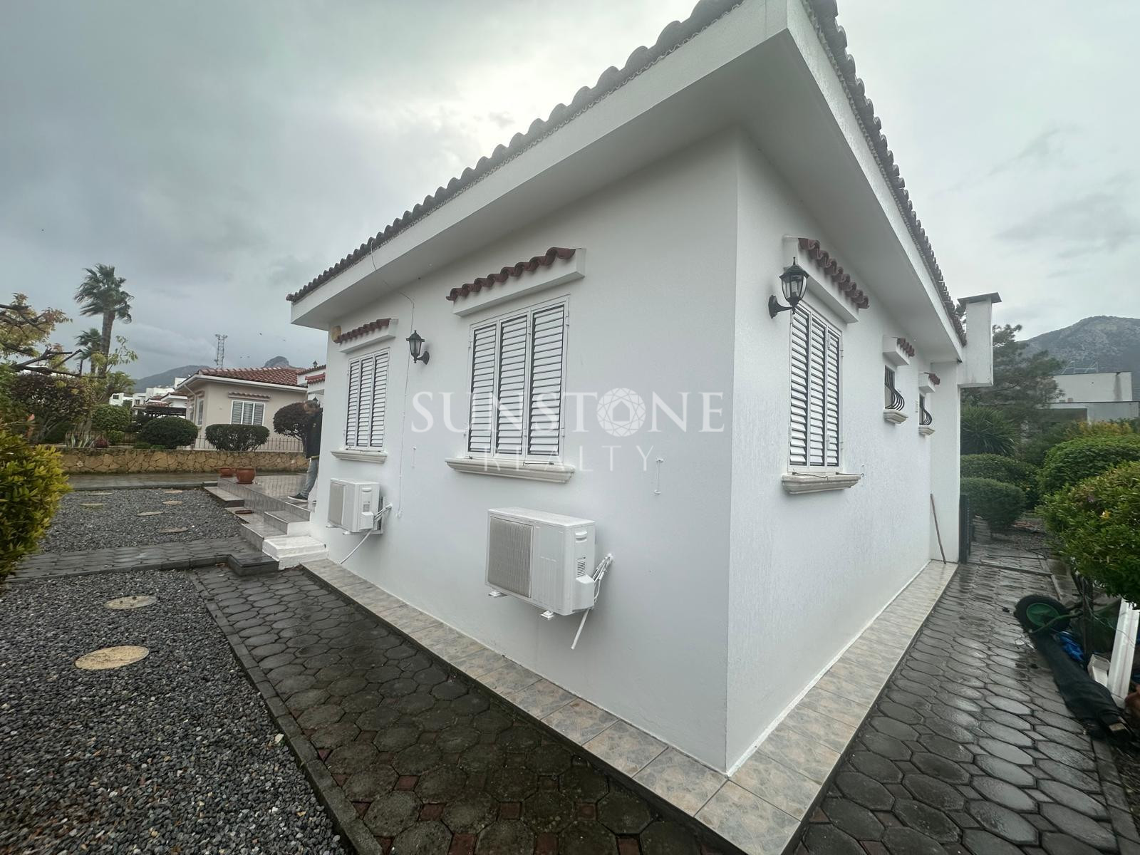 Kıbrıs Girne Ozanköy'de Full Eşyalı Özel Havuzlu  Kiralık 4+1 Villa 3