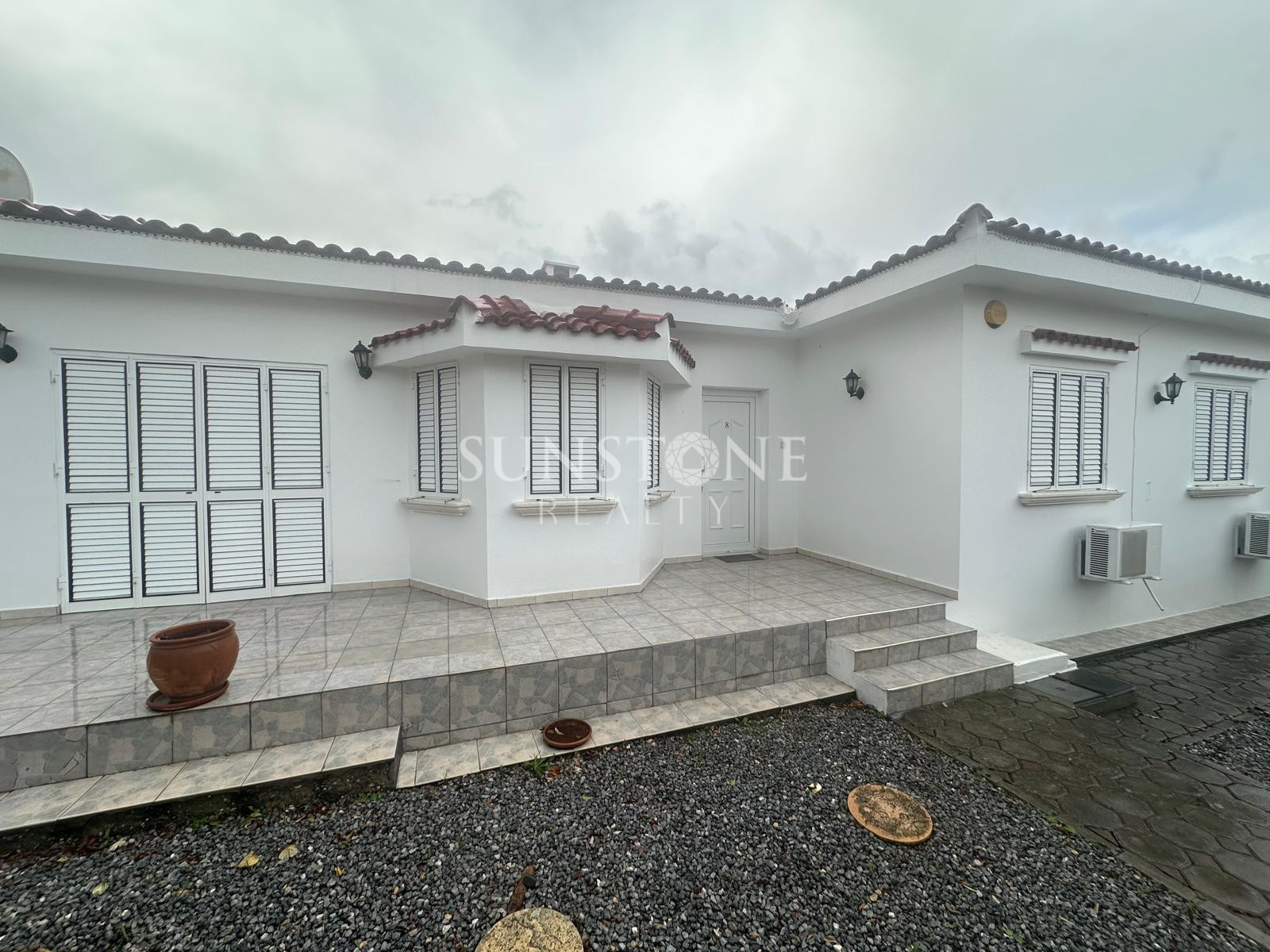 Kıbrıs Girne Ozanköy'de Full Eşyalı Özel Havuzlu  Kiralık 4+1 Villa 2