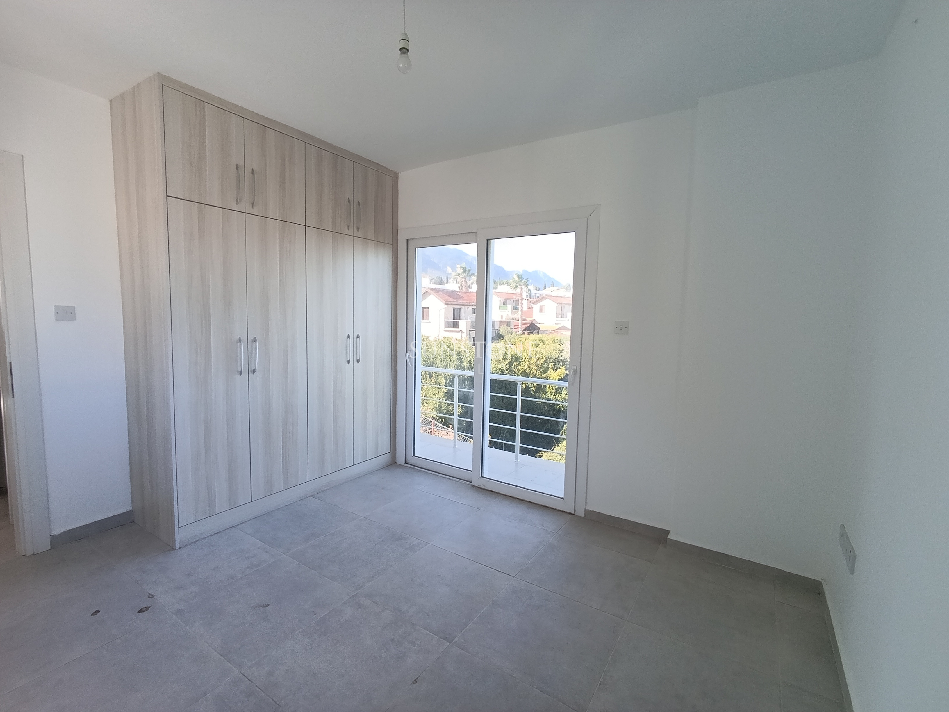 Kıbrıs Girne Yeşiltepe de 3+1 Satılık Villa 17