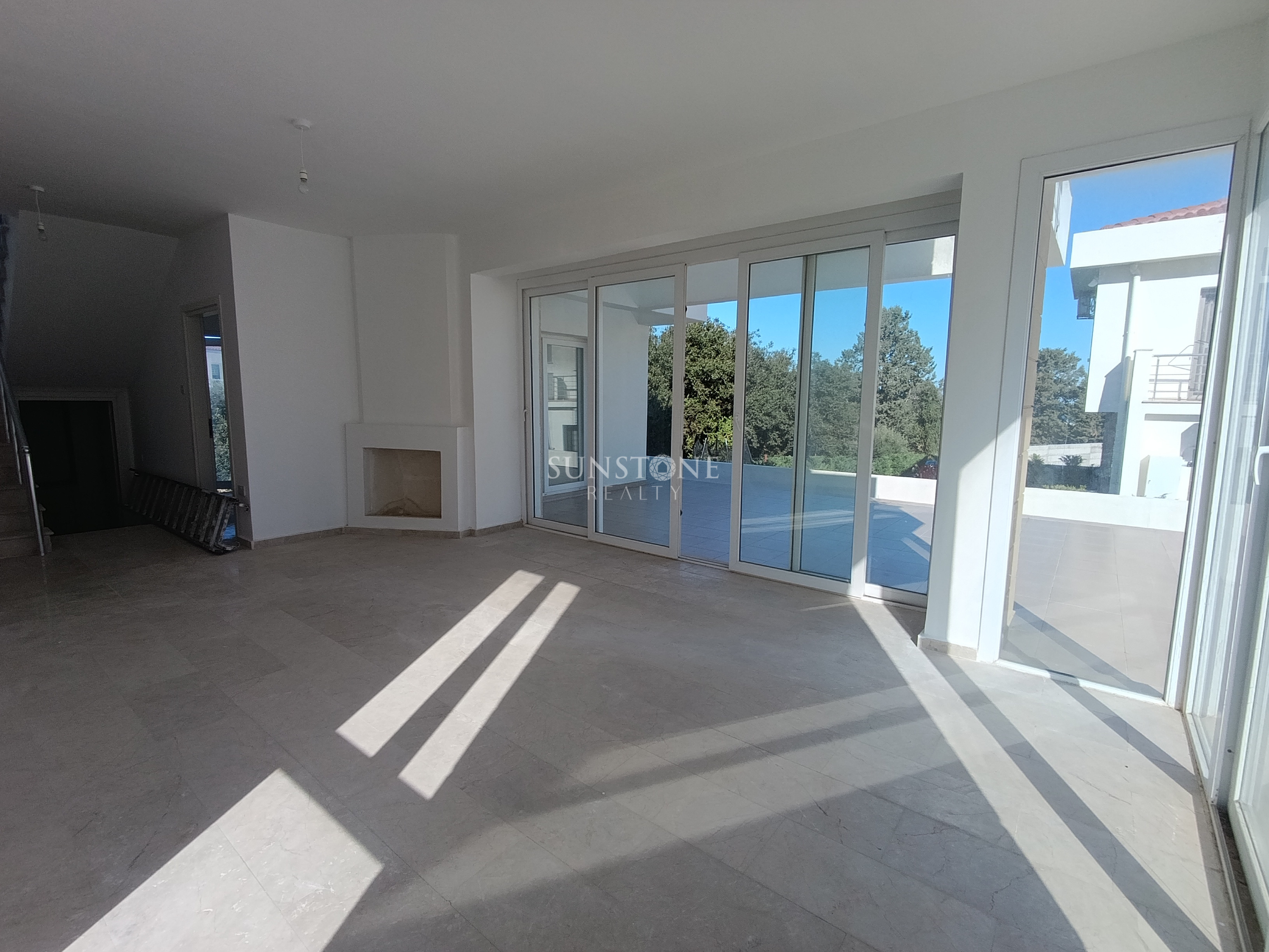 Kıbrıs Girne Yeşiltepe de 3+1 Satılık Villa 15