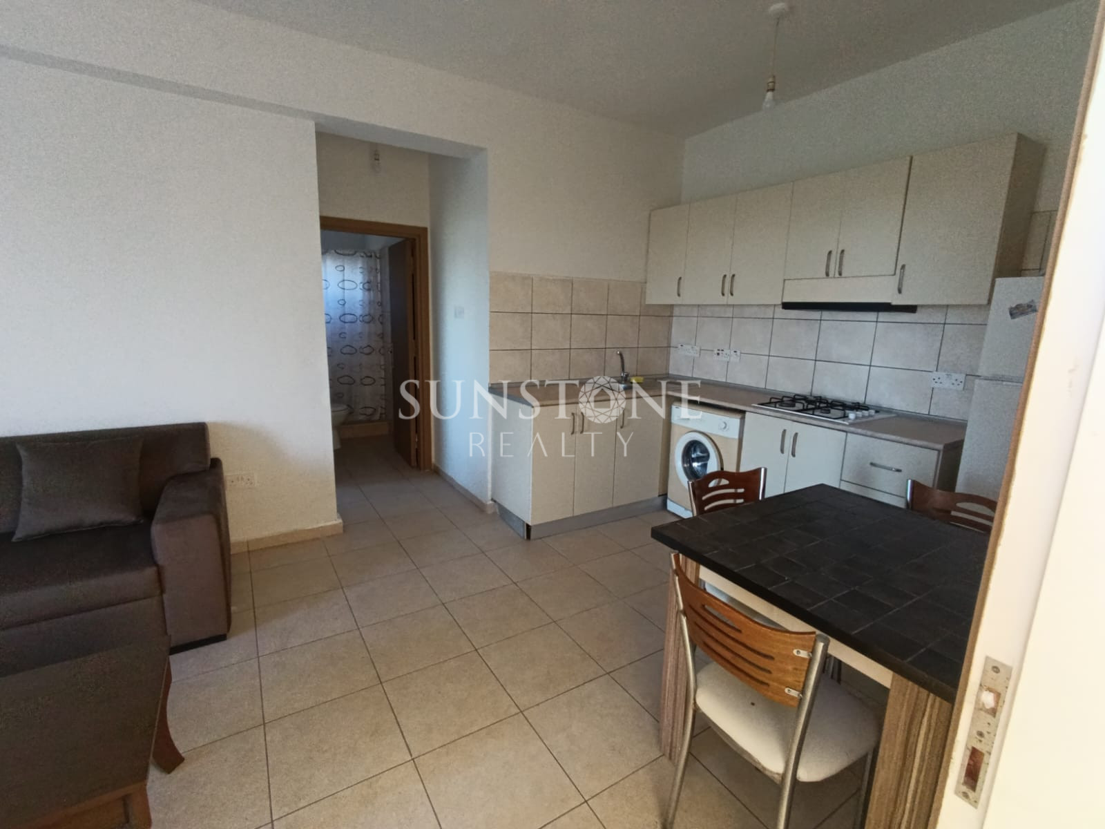 Kıbrıs Girne Zeytinlik bölgesinde 1+1 site içerisinde Kiralık Daire  5