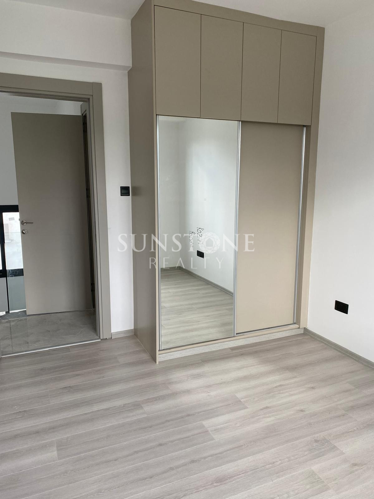 Kıbrıs Girne Zeytinlik Bölgesinde Satılık 3+1 İkiz Villa 9