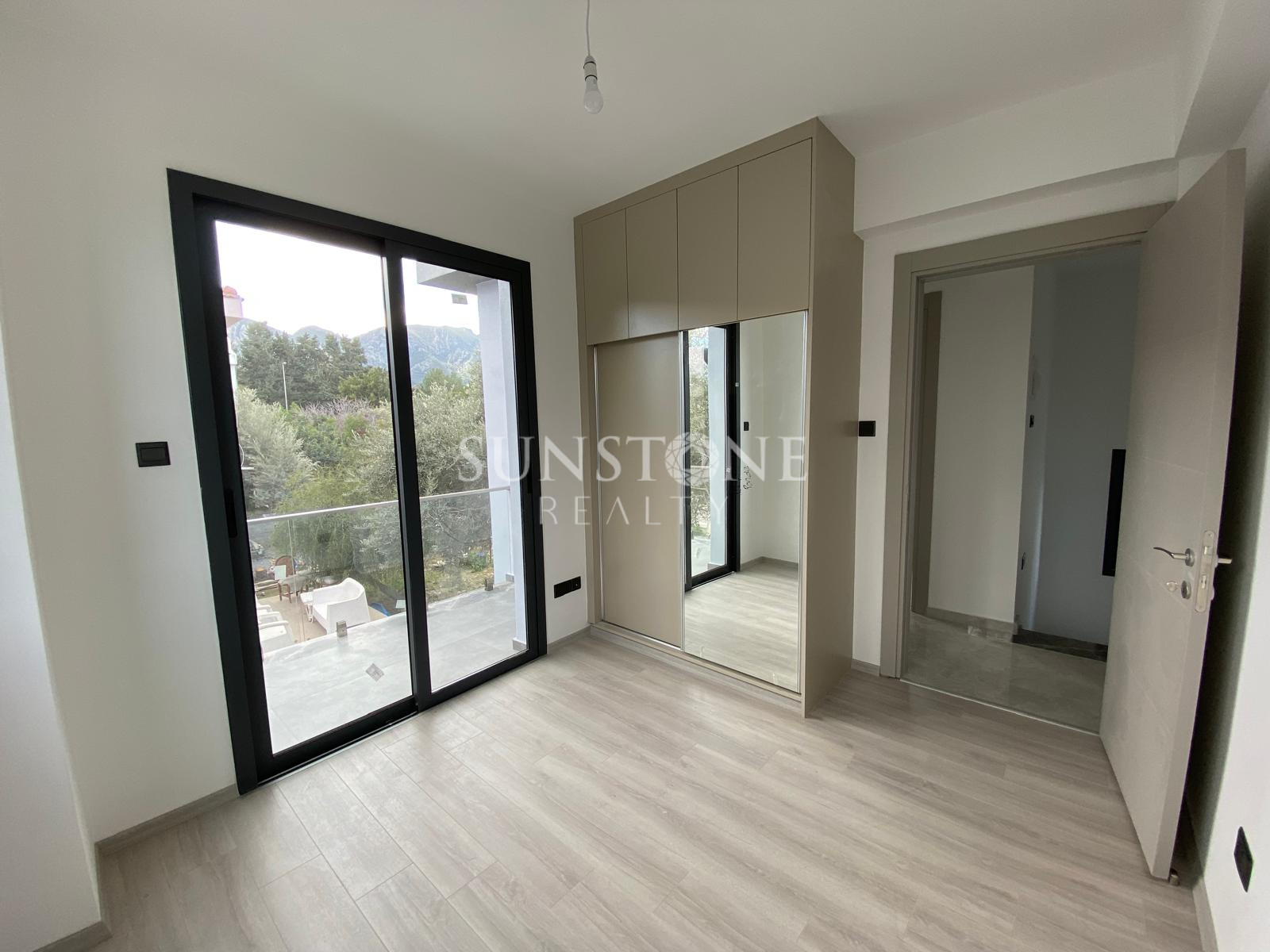 Kıbrıs Girne Zeytinlik Bölgesinde Satılık 3+1 İkiz Villa 8