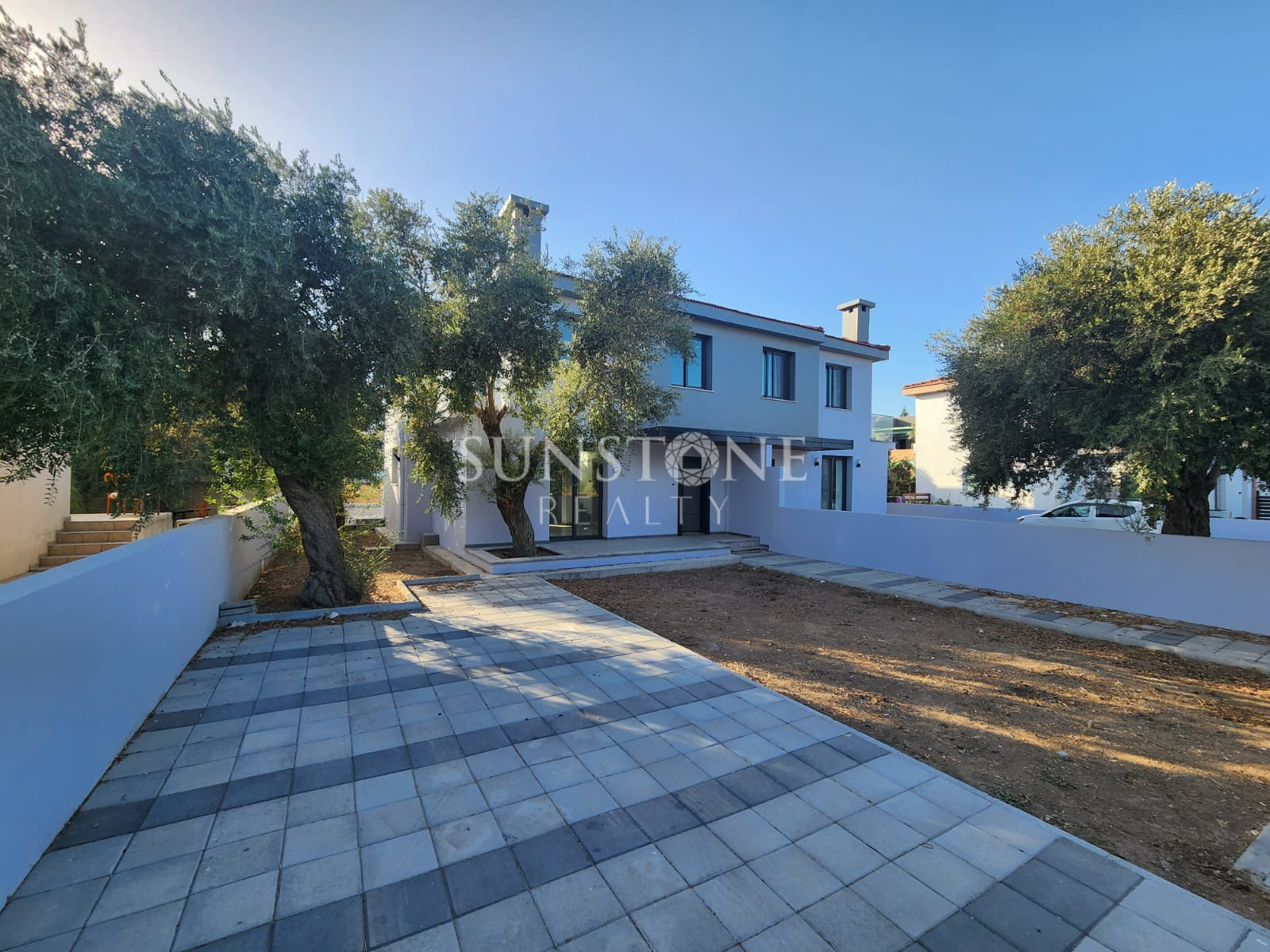 Kıbrıs Girne Zeytinlik Bölgesinde Satılık 3+1 İkiz Villa 12